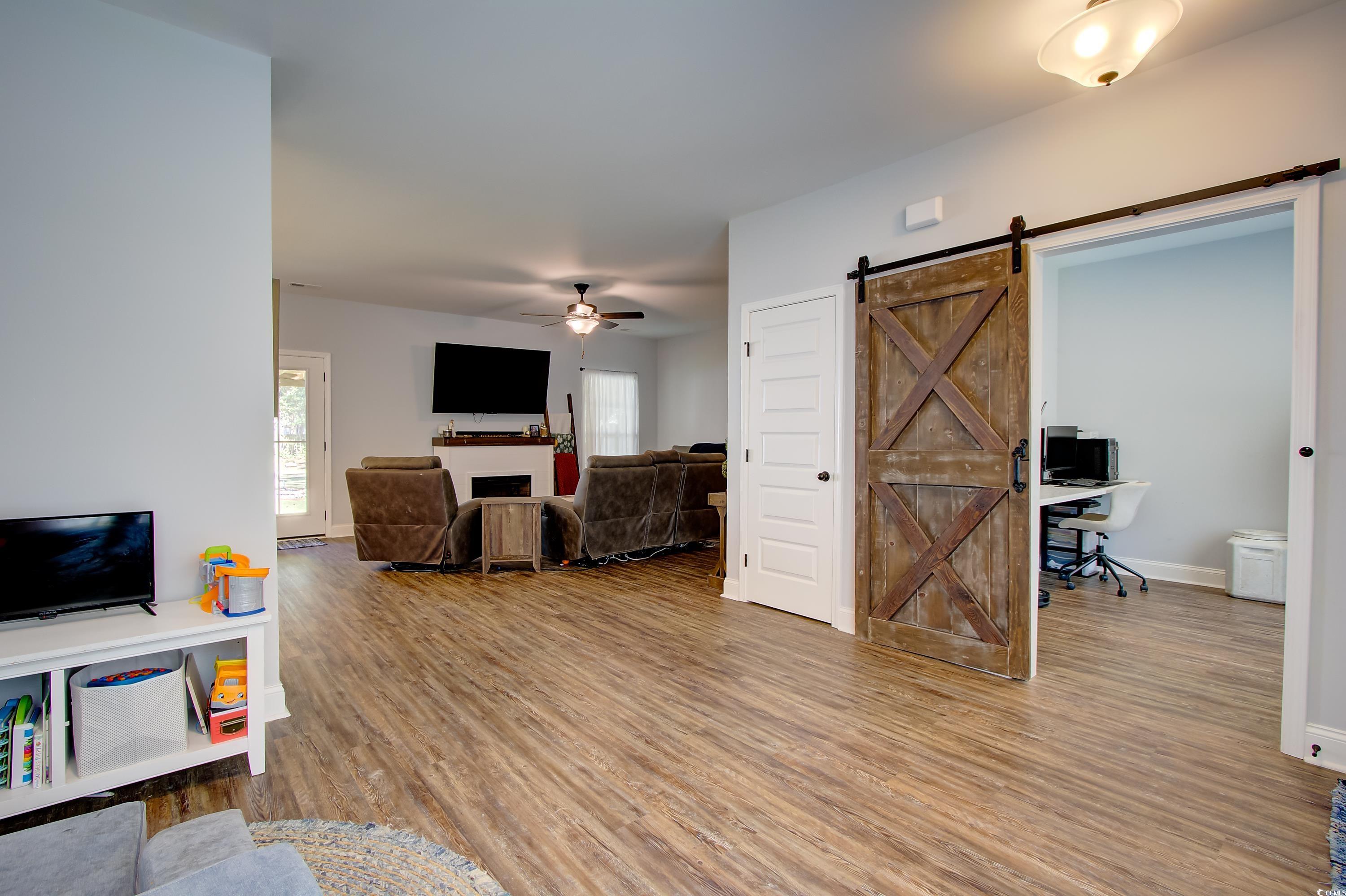 1746 Pierpont Ave. Property Photo 4