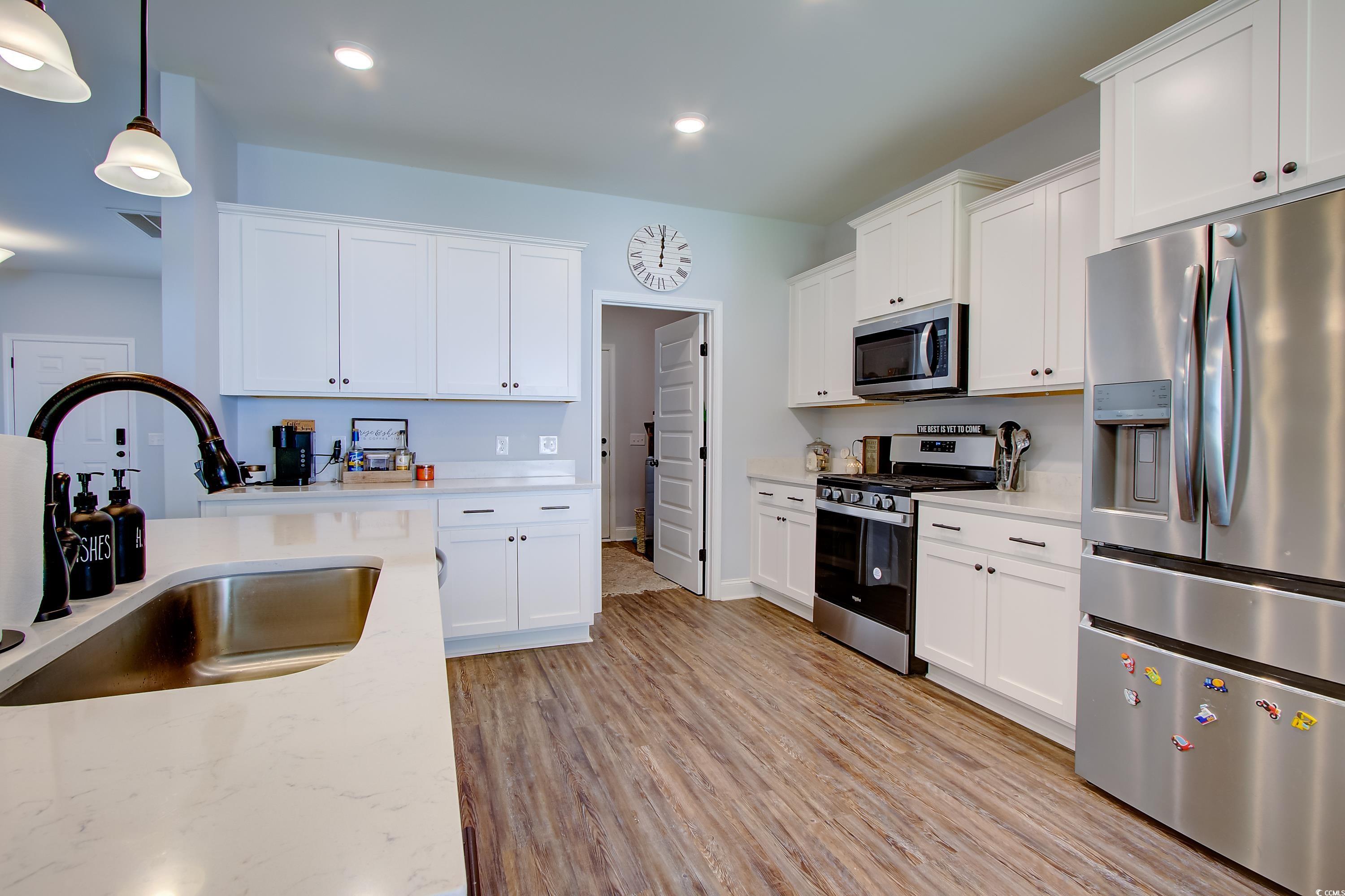 1746 Pierpont Ave. Property Photo 11