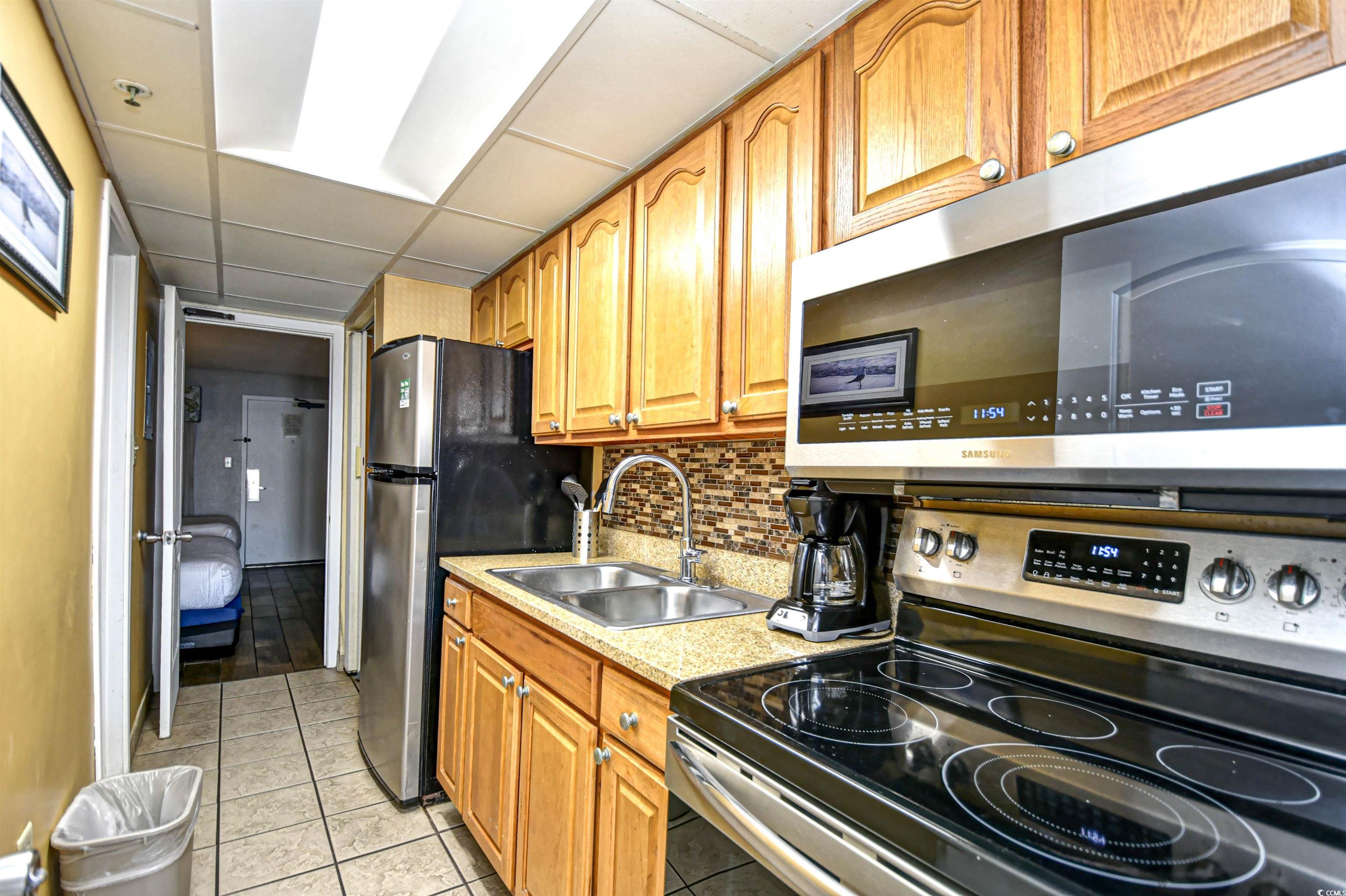 6804 N Ocean Blvd. Property Photo 6