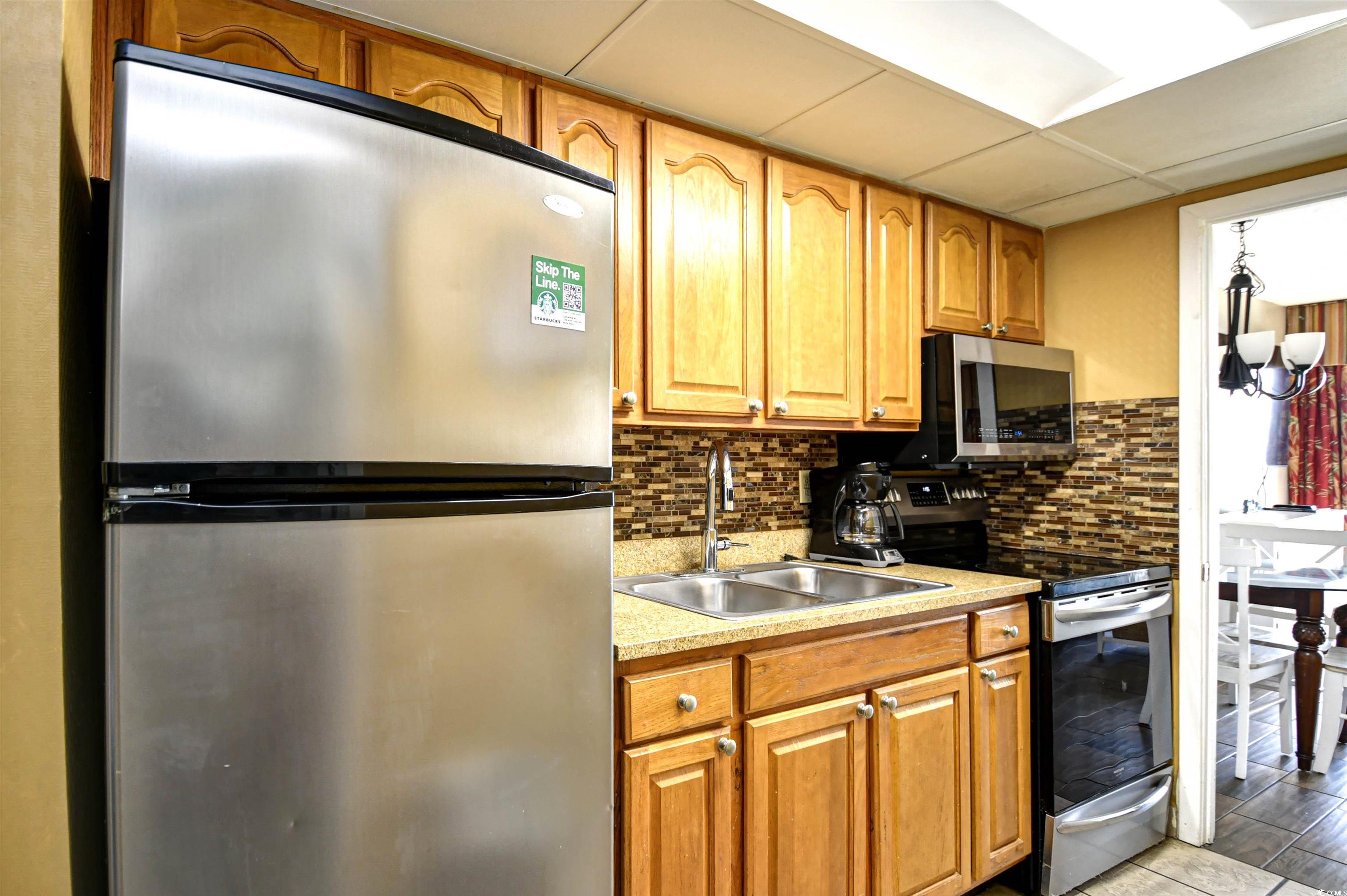 6804 N Ocean Blvd. Property Photo 7