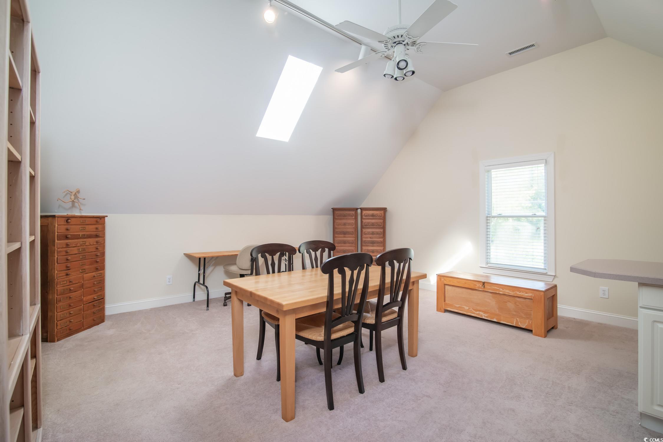 1495 Hawthorn Dr. Property Photo 23
