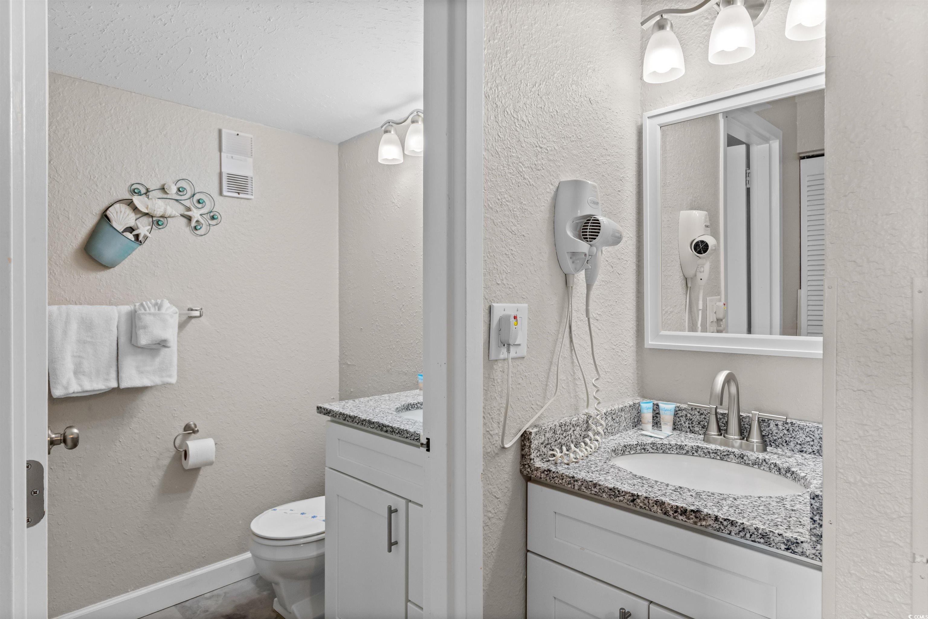 9550 Shore Dr. Property Photo 10