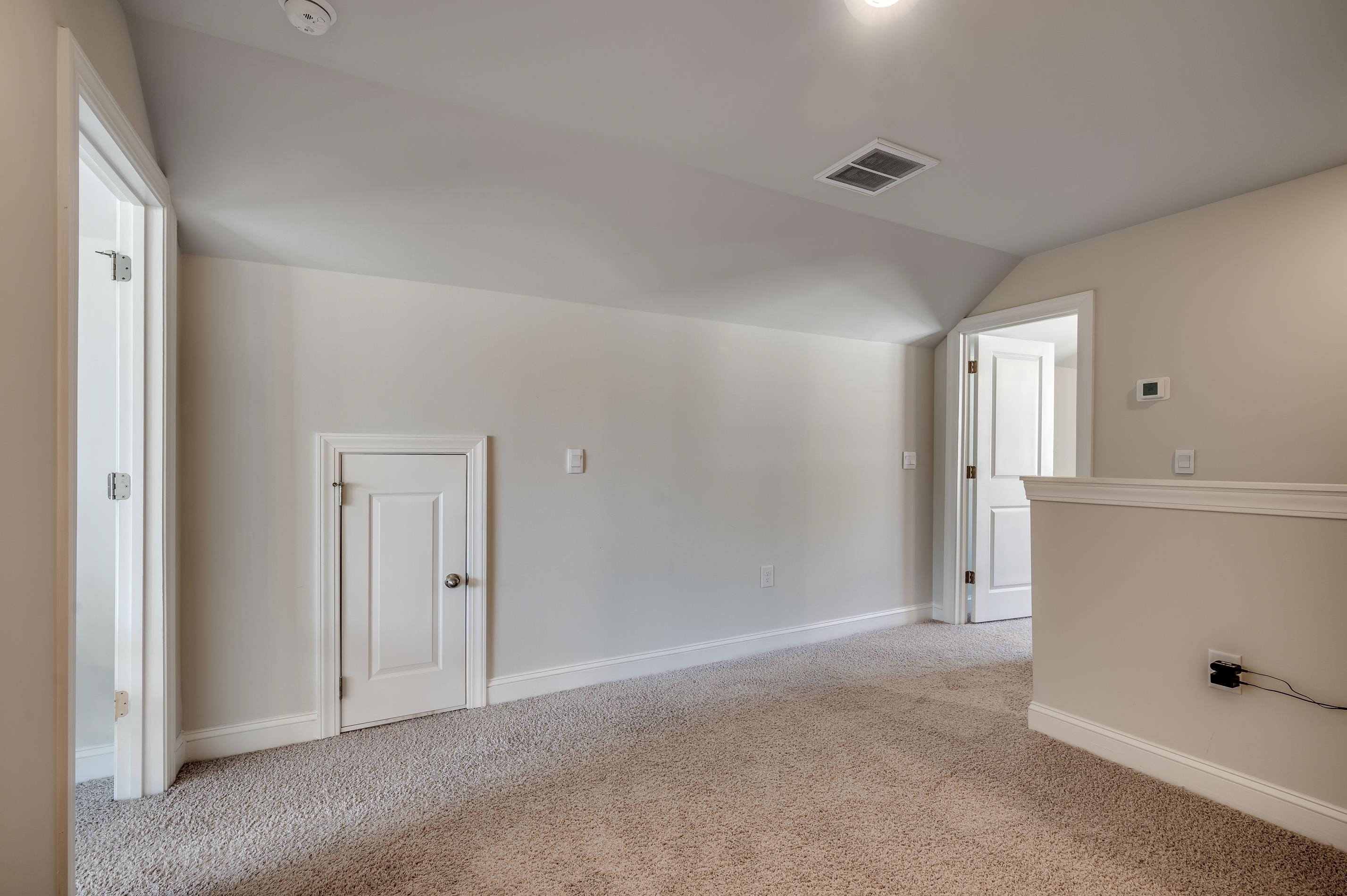 112 Zoysia Grass Ct Property Photo 27