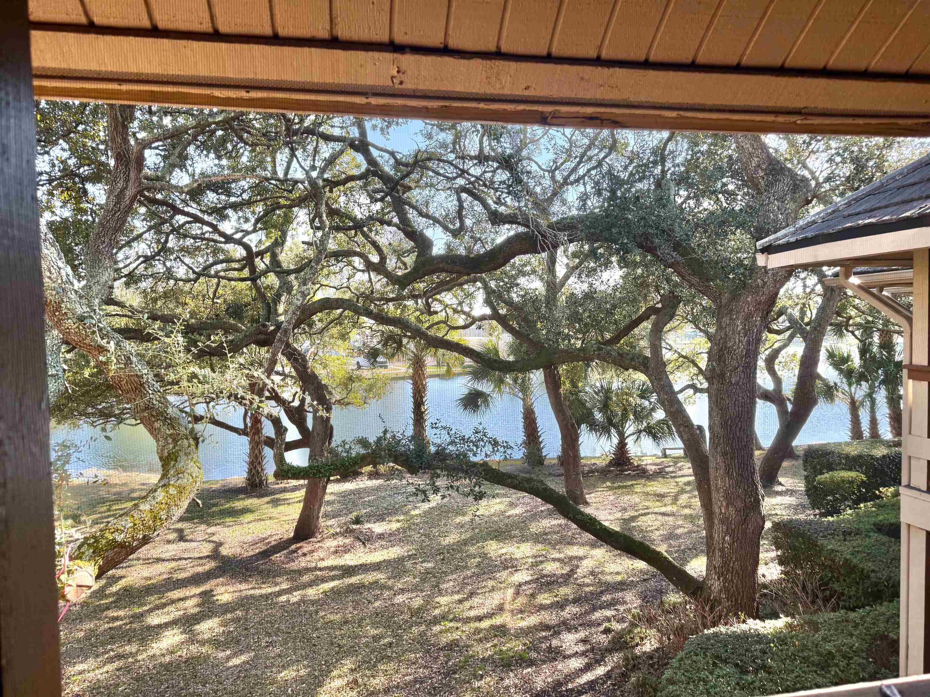 410 Melrose Pl. Property Photo 10