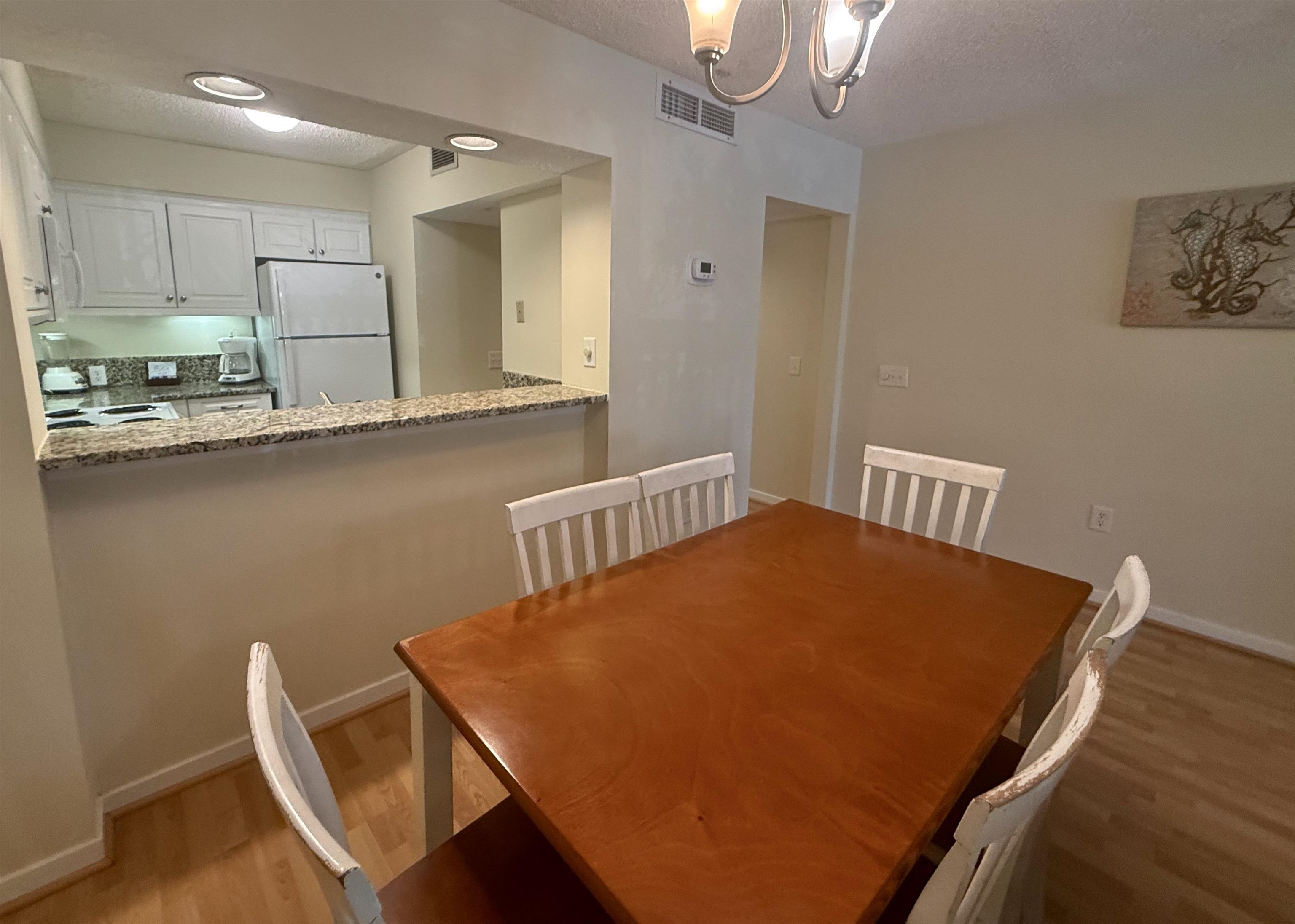 410 Melrose Pl. Property Photo 15