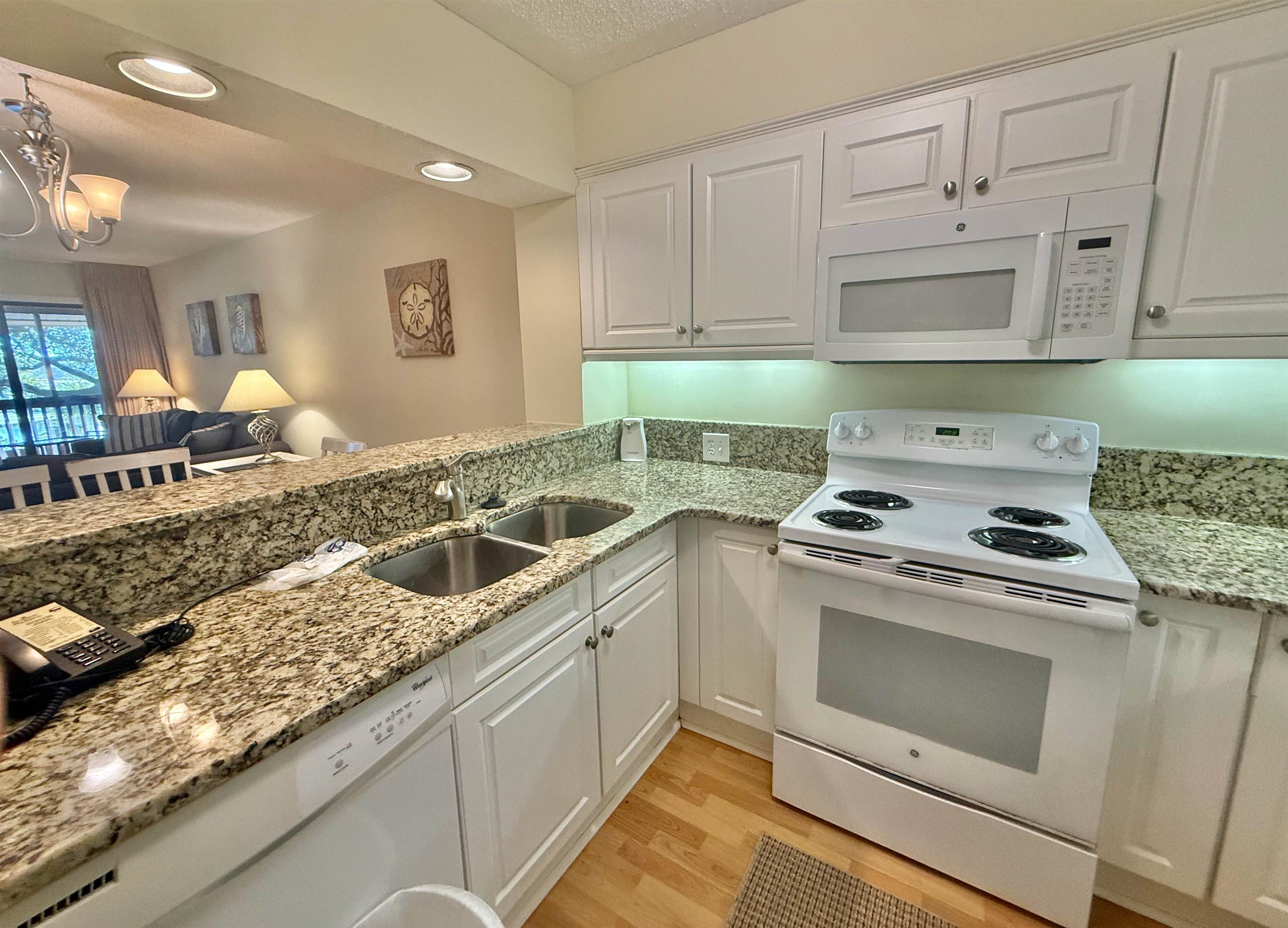 410 Melrose Pl. Property Photo 17