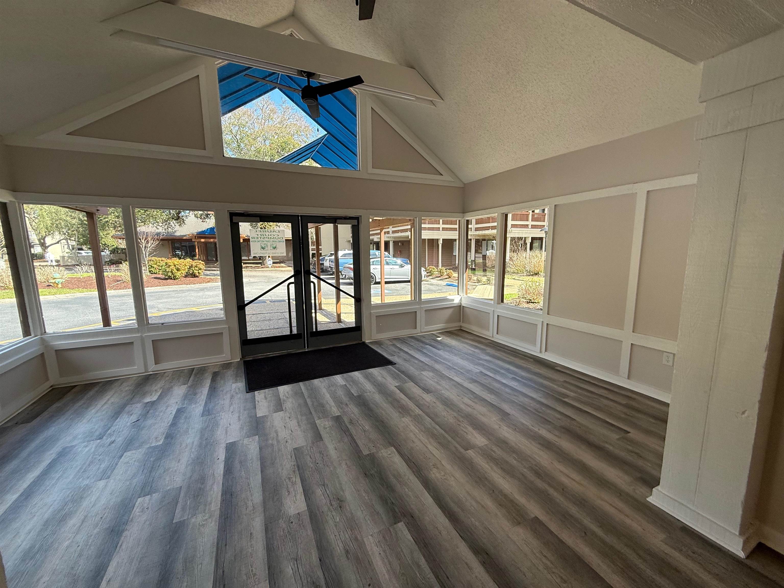 410 Melrose Pl. Property Photo 50