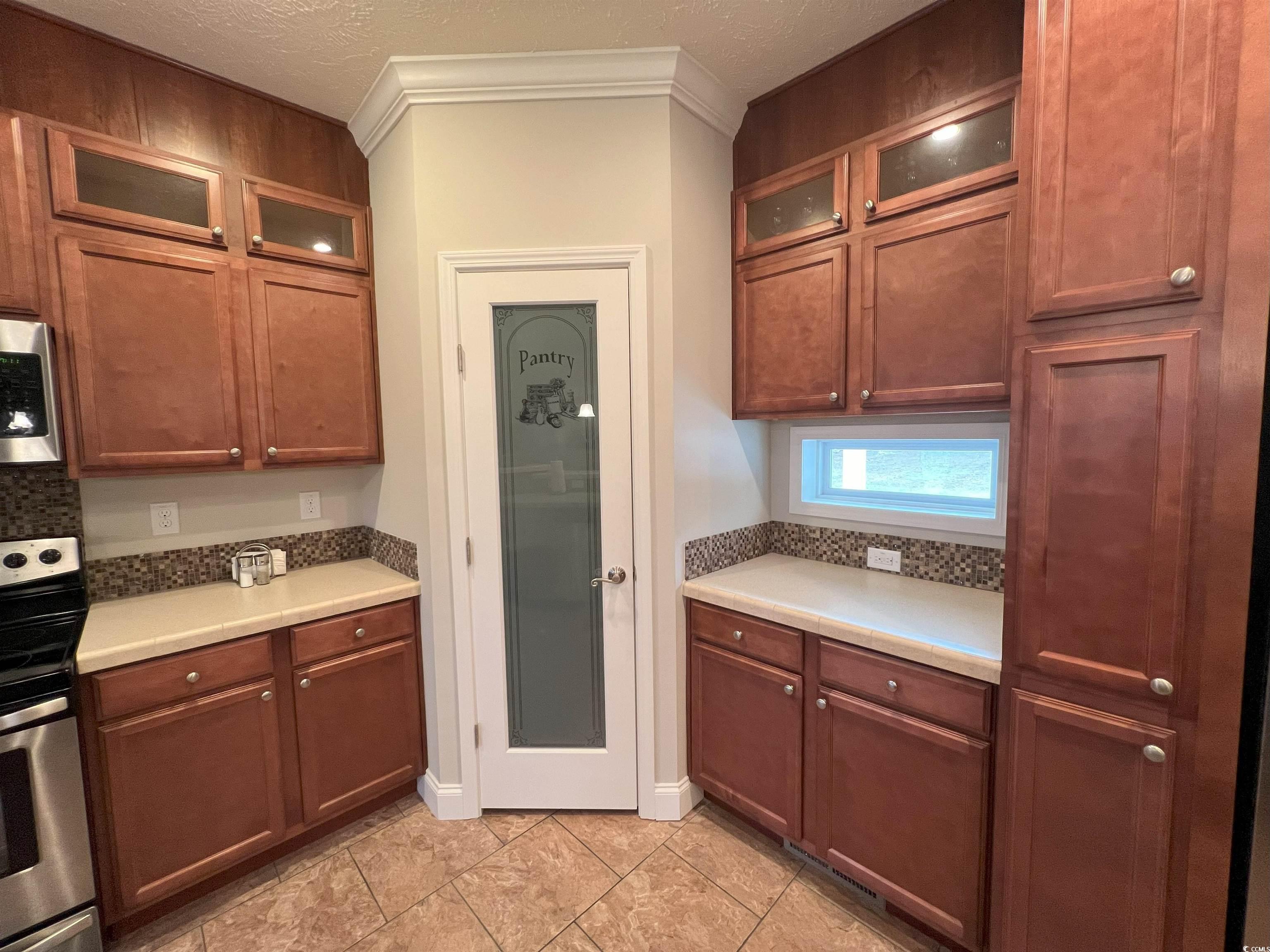 328 Mohican Dr. Property Photo 14