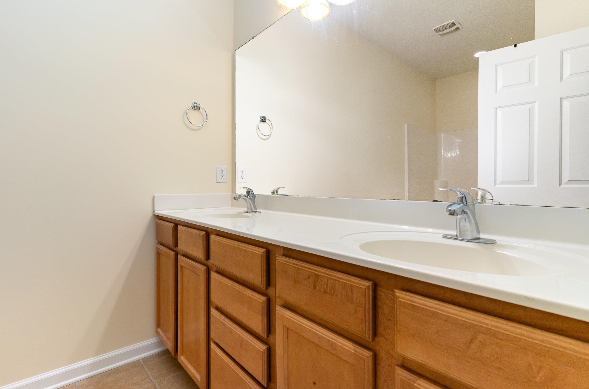 5810 Longwood Dr. Property Photo 16