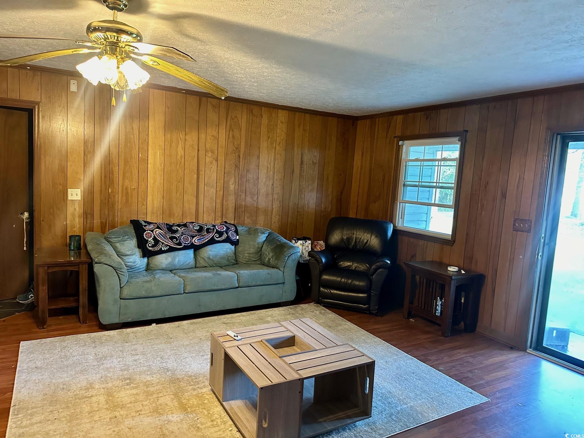 1064 Heritage Rd. Property Photo 4