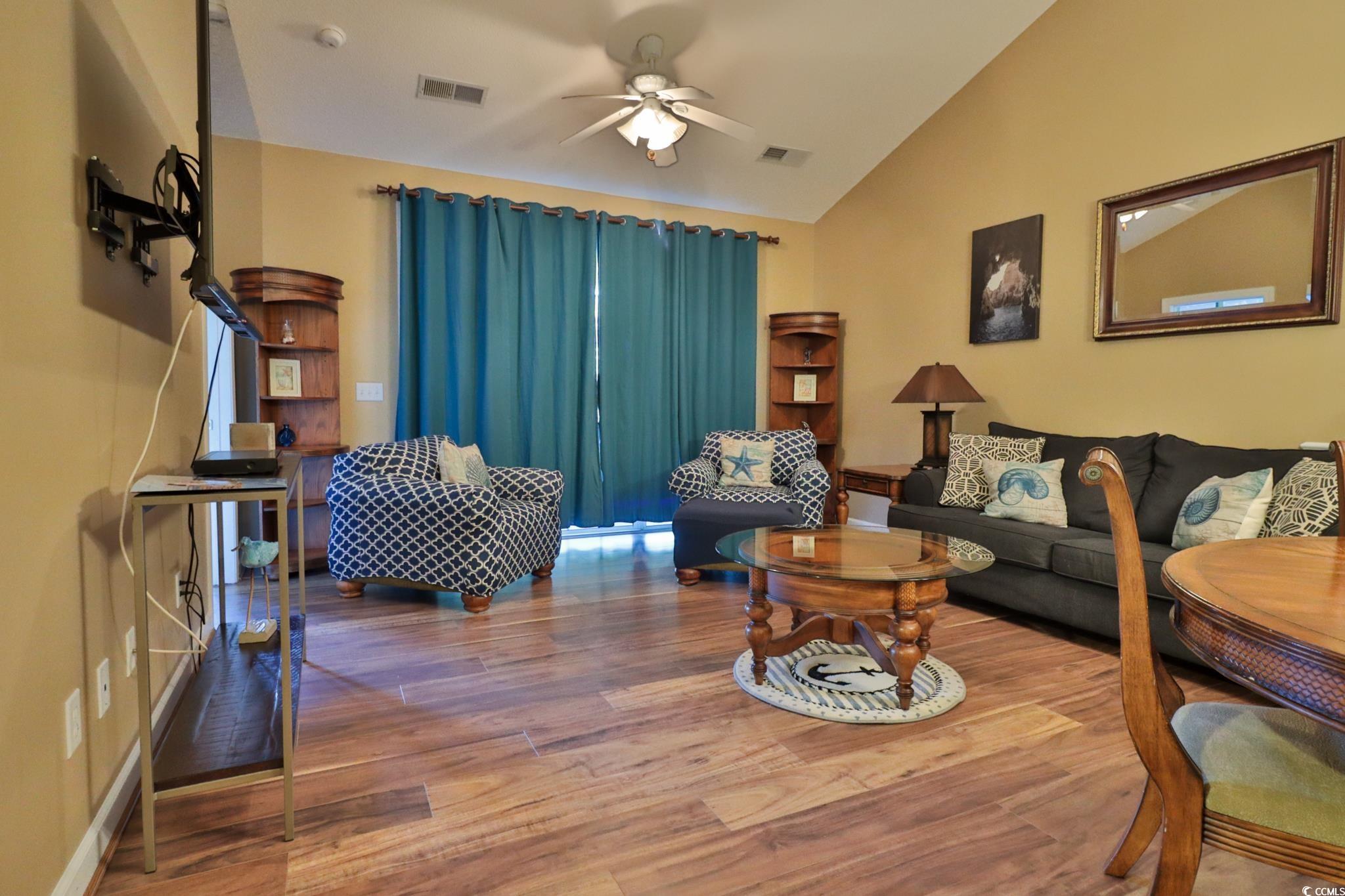 5825 Catalina Dr. Property Photo 3