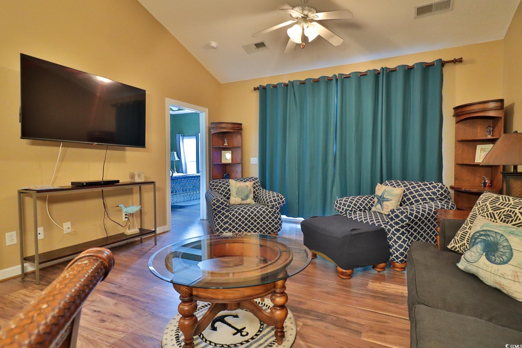 5825 Catalina Dr. Property Photo 4