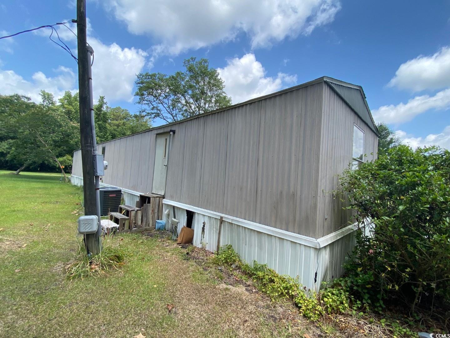 40 London Ave Property Photo 11