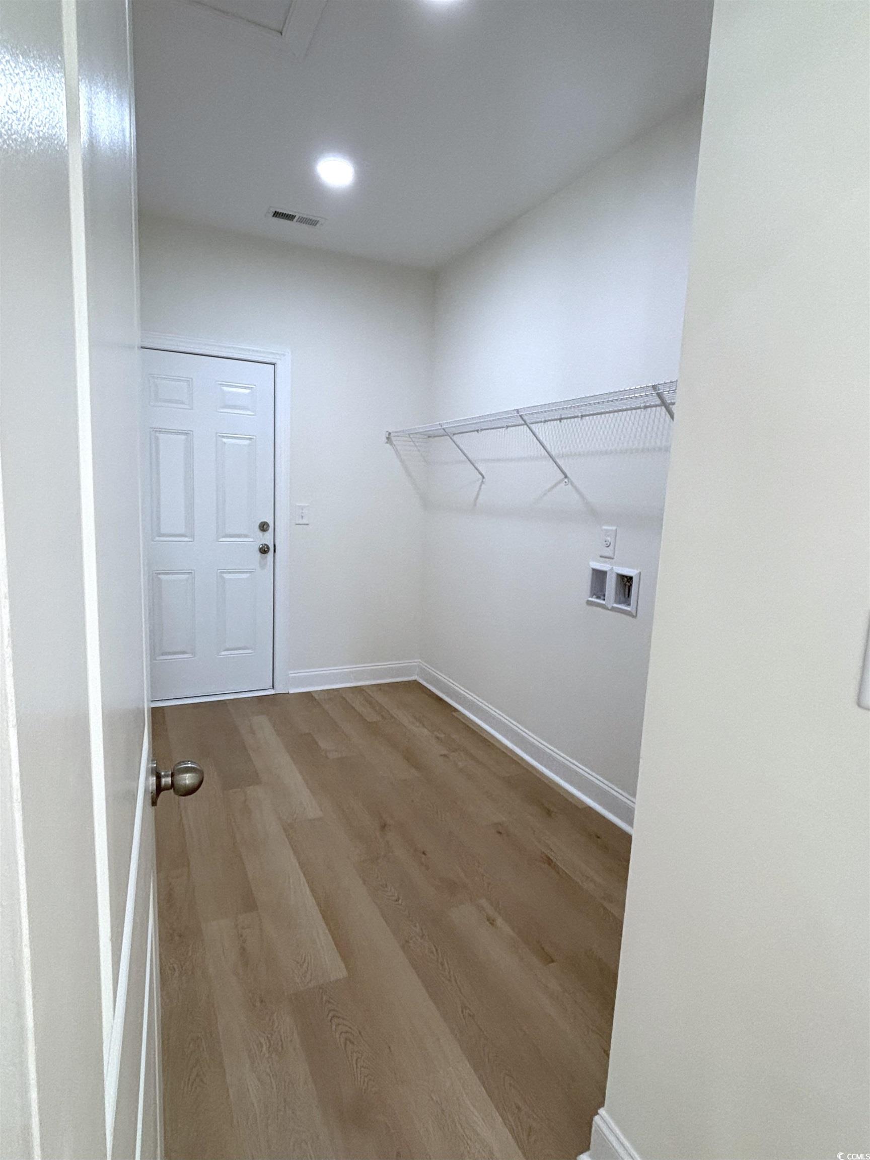 2588 Lake Vista Dr. Property Photo 24