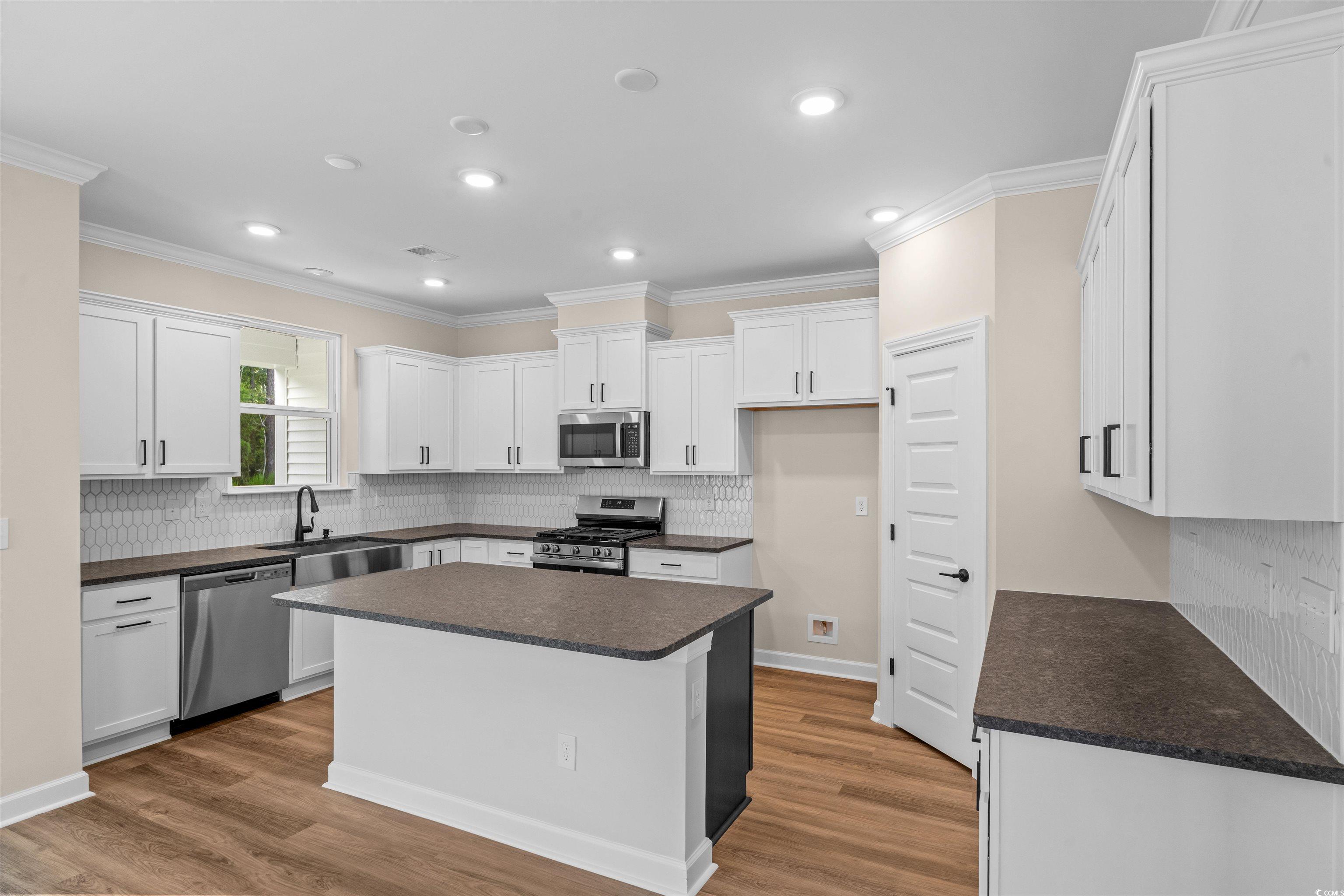 5040 Cambria Ct. Property Photo 29