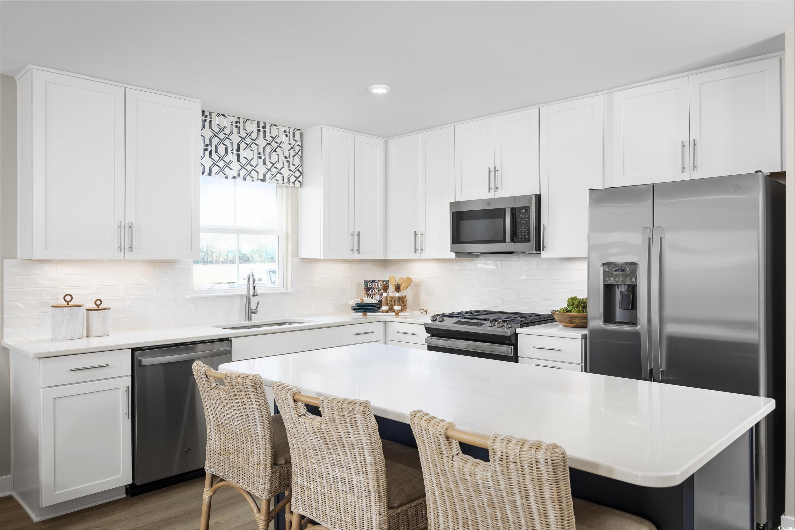 2744 Rowyn St. Property Photo 5