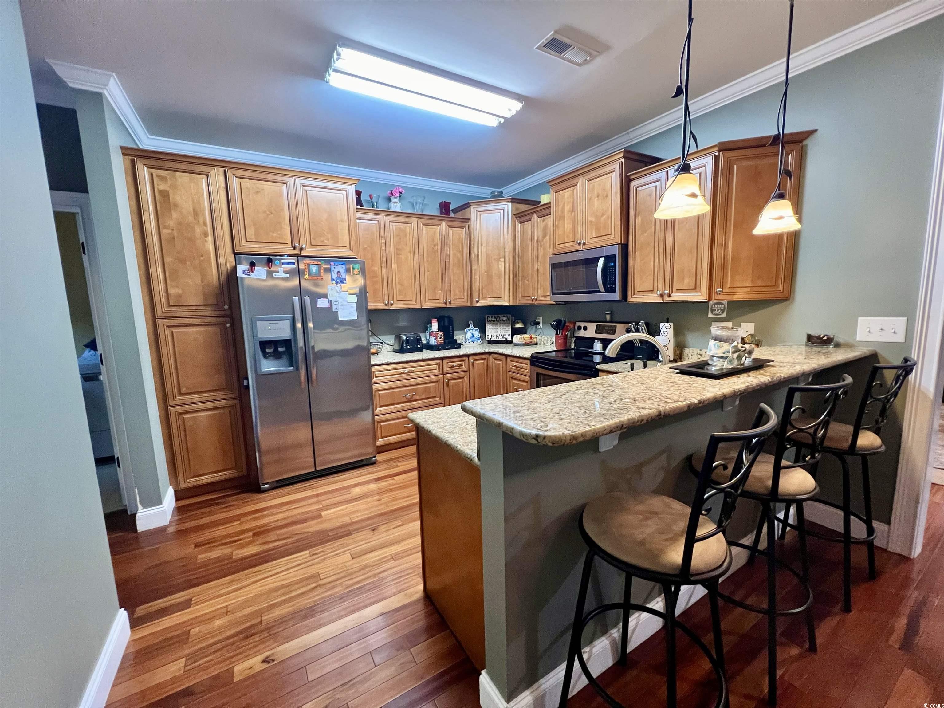 2347 Devine St. Property Photo 12