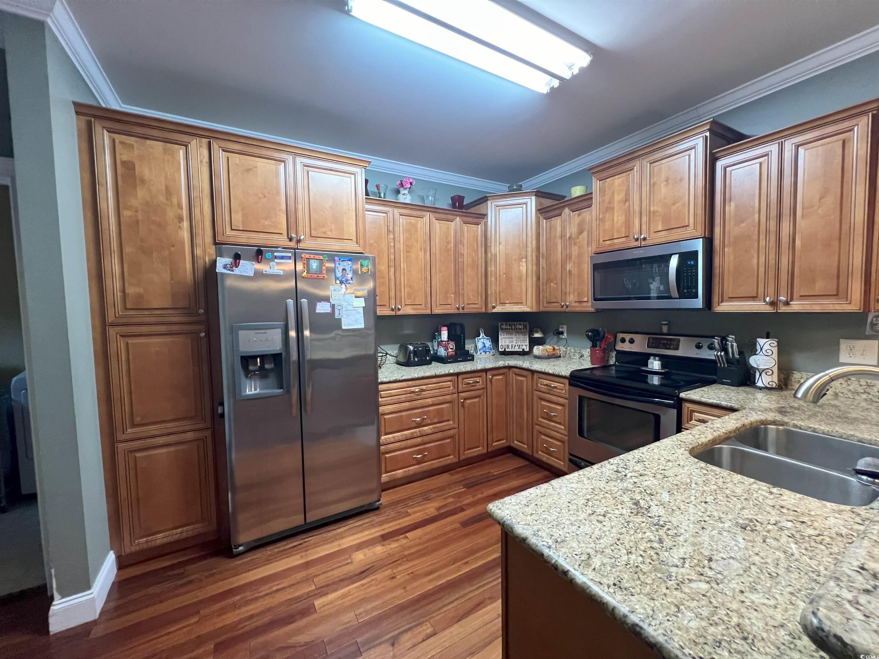 2347 Devine St. Property Photo 14