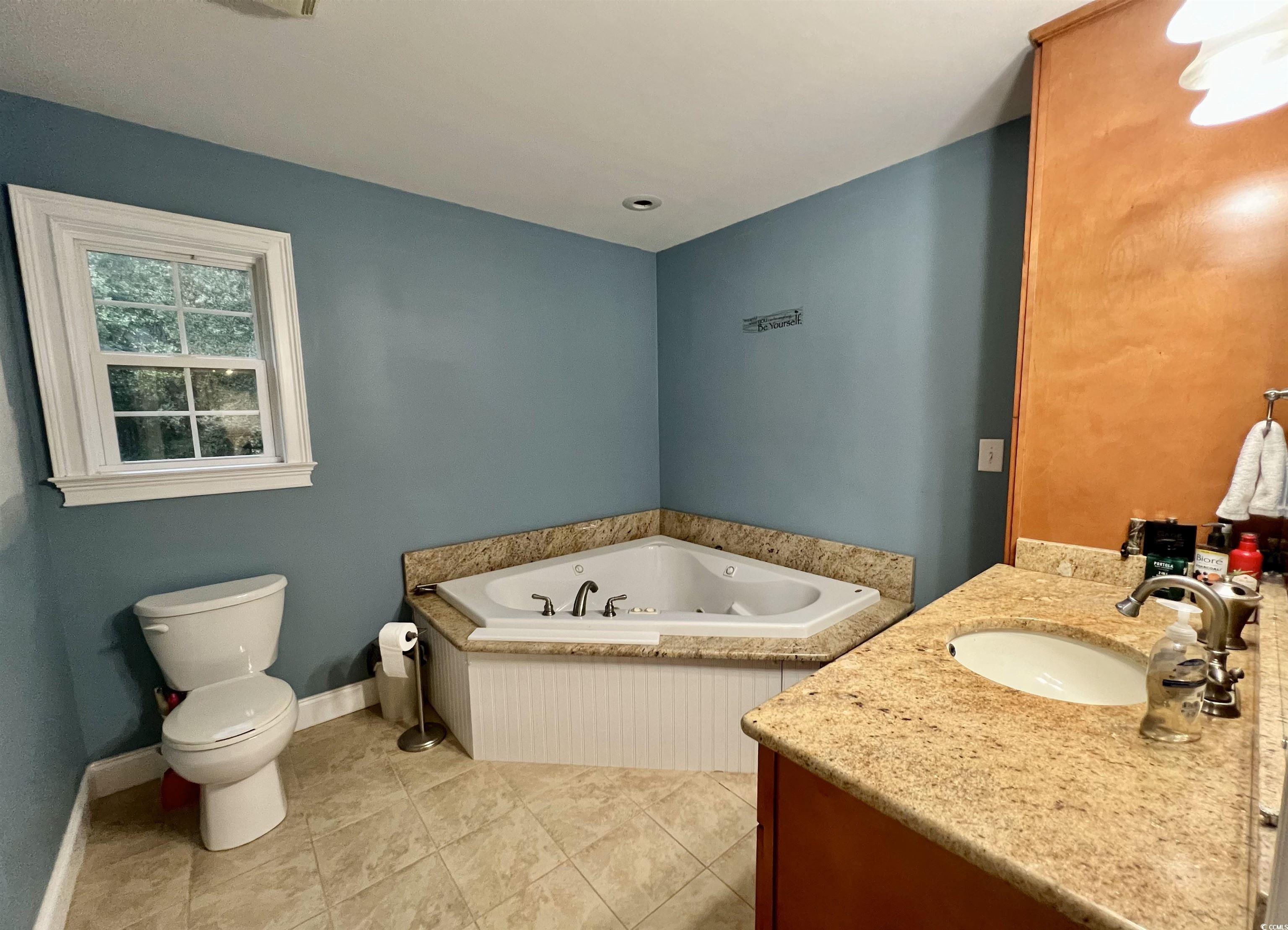 2347 Devine St. Property Photo 22