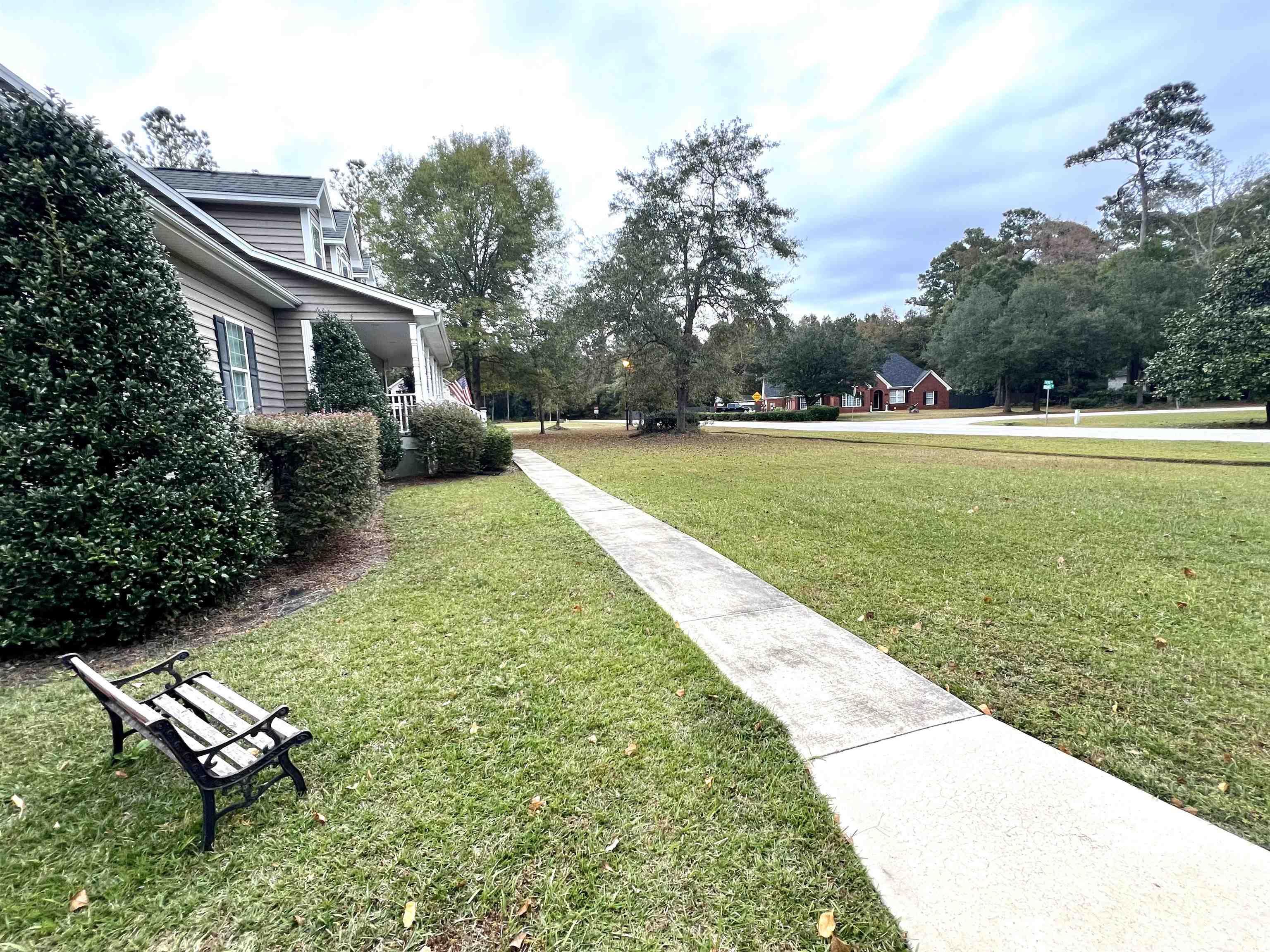 2347 Devine St. Property Photo 28