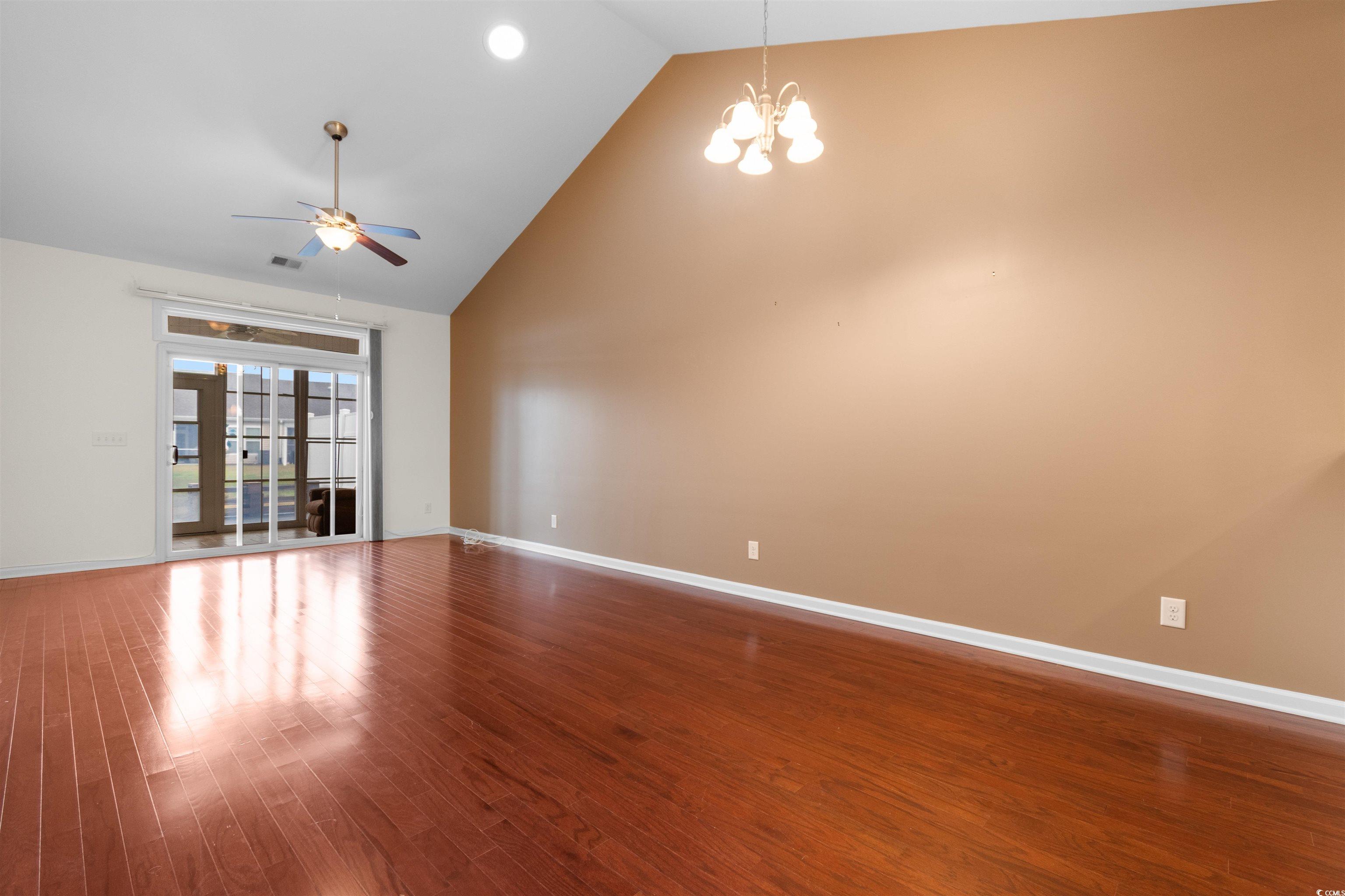 1562 Palmina Loop Property Photo 14