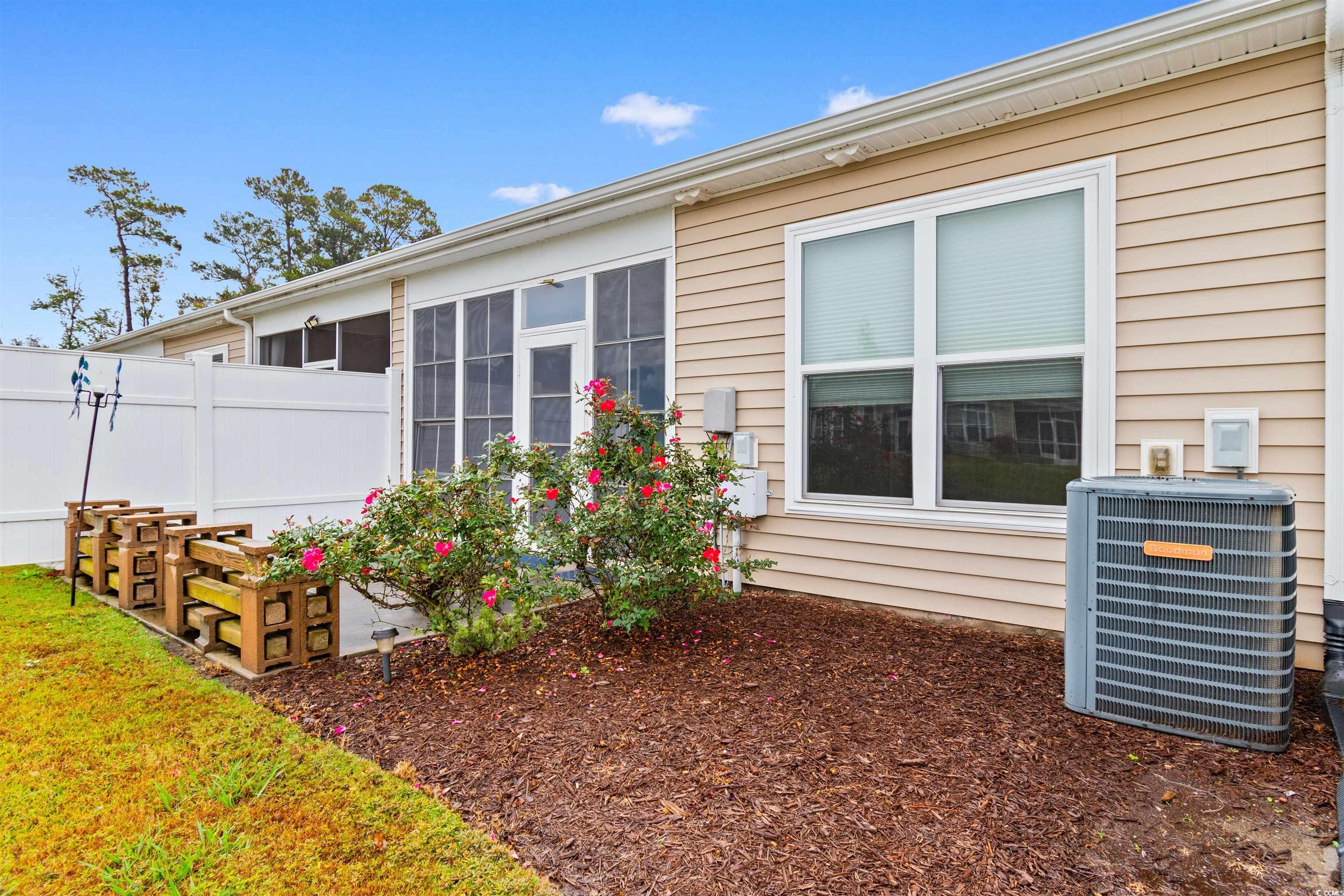 1562 Palmina Loop Property Photo 30