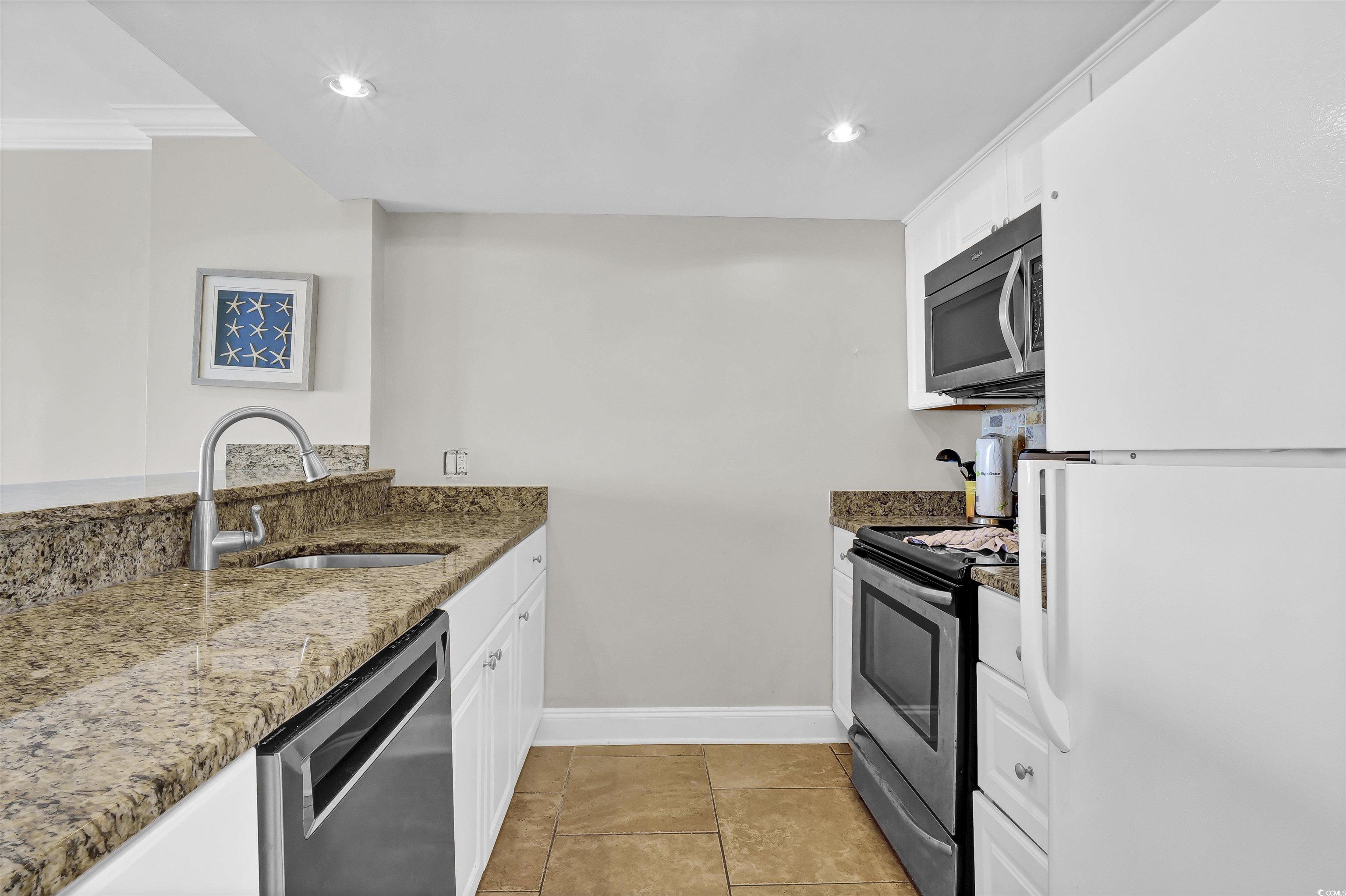 2001 S Ocean Blvd. Property Photo 4