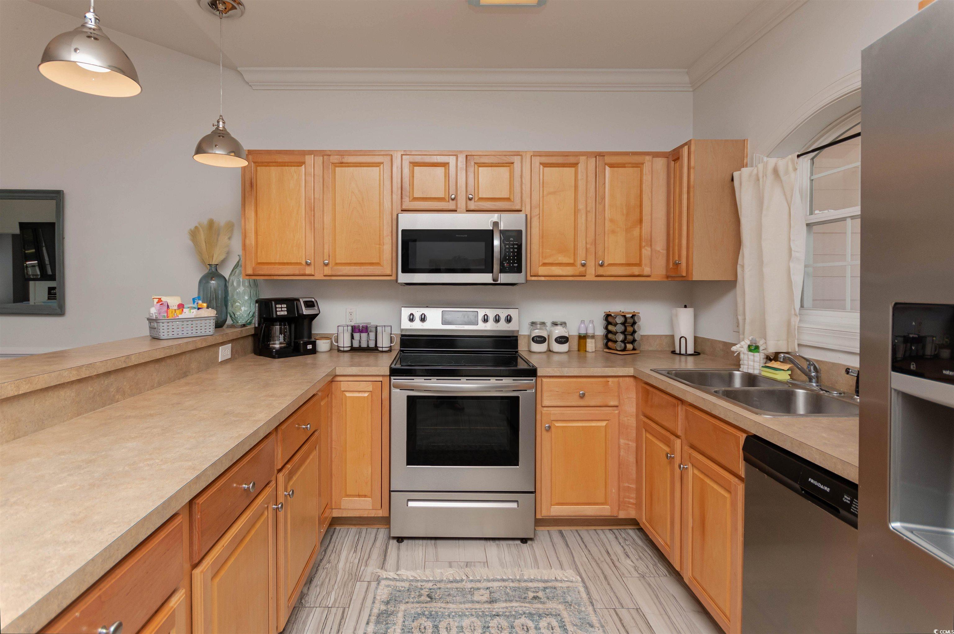 4878 Dahlia Ct. Property Photo 13