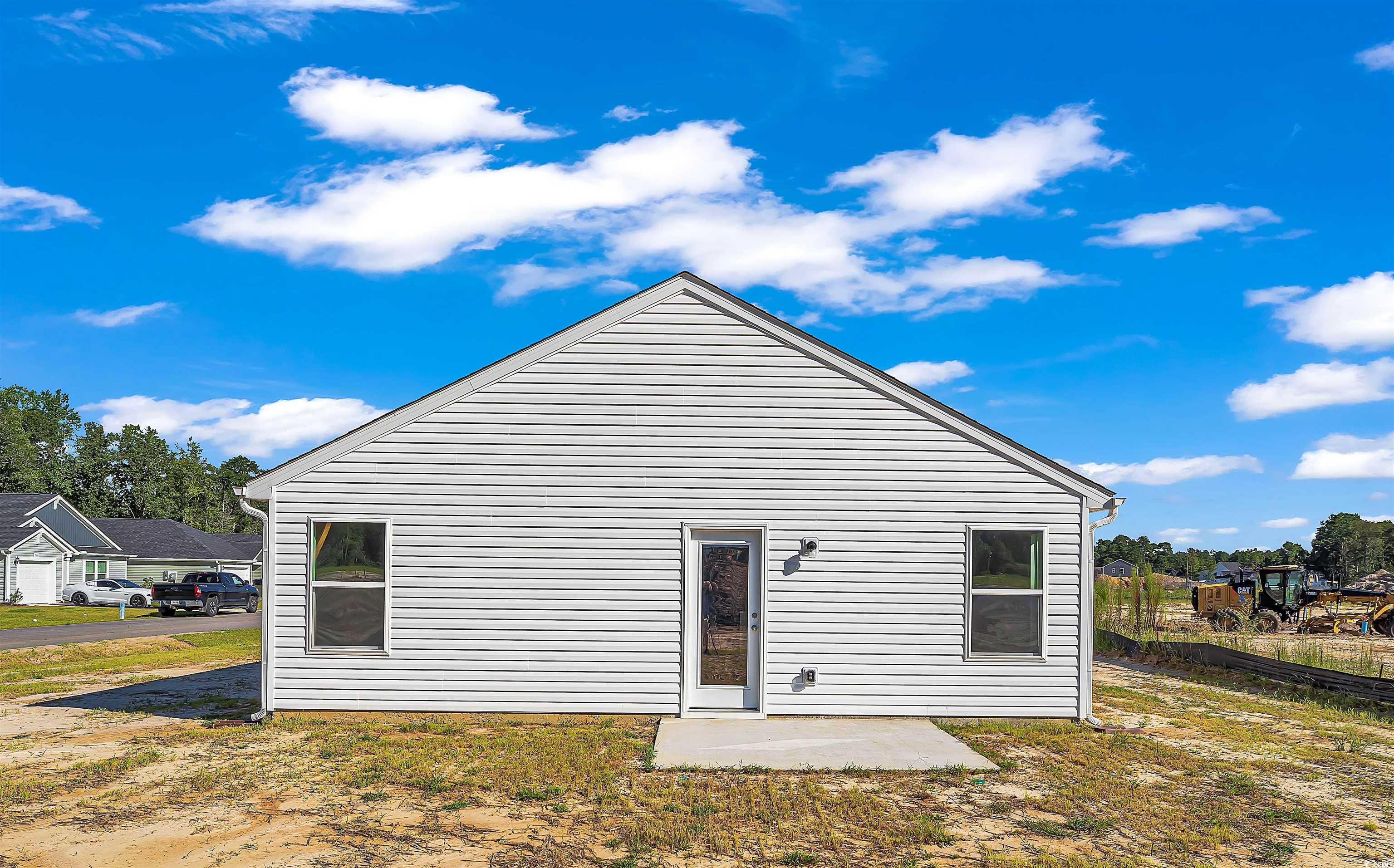 1526 Clubstone Dr. Property Photo 2