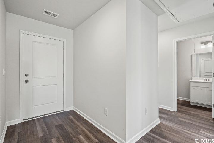 1526 Clubstone Dr. Property Photo 4