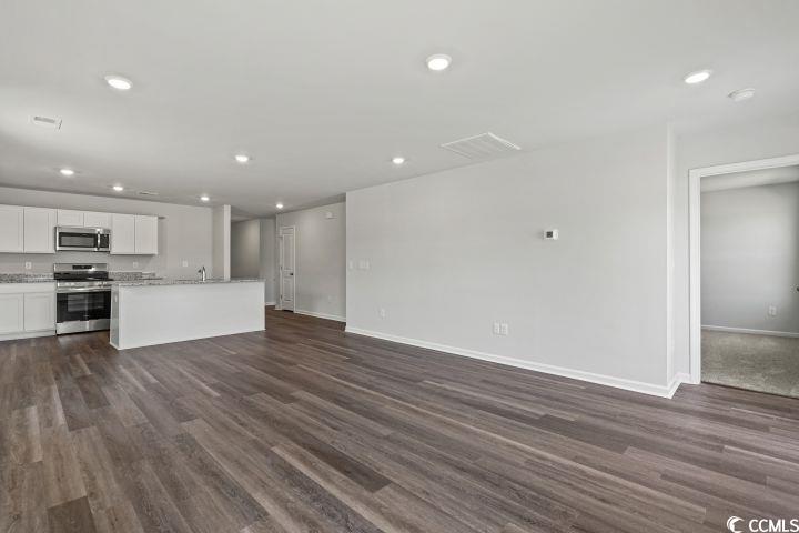 1526 Clubstone Dr. Property Photo 5