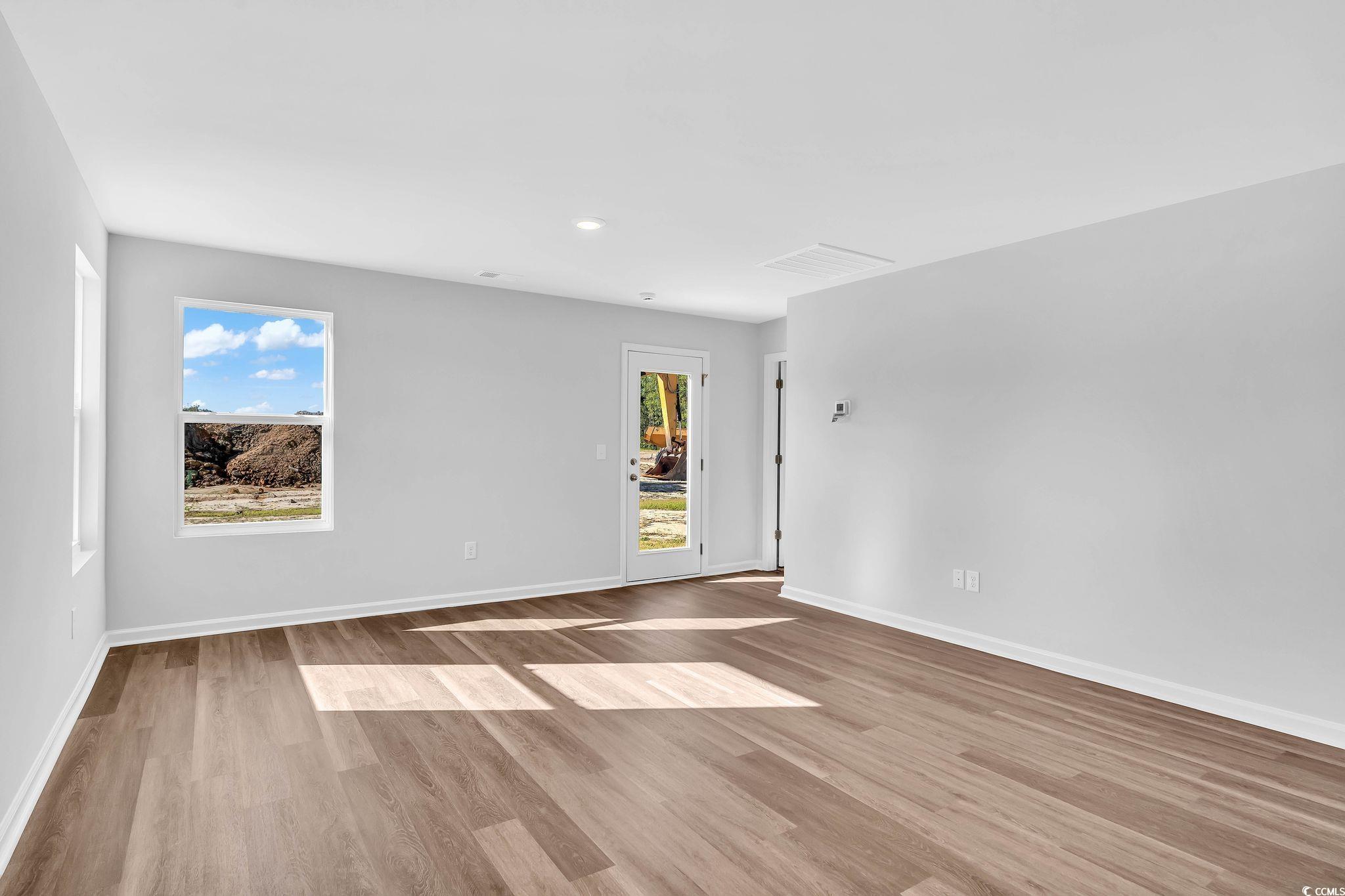 1526 Clubstone Dr. Property Photo 10
