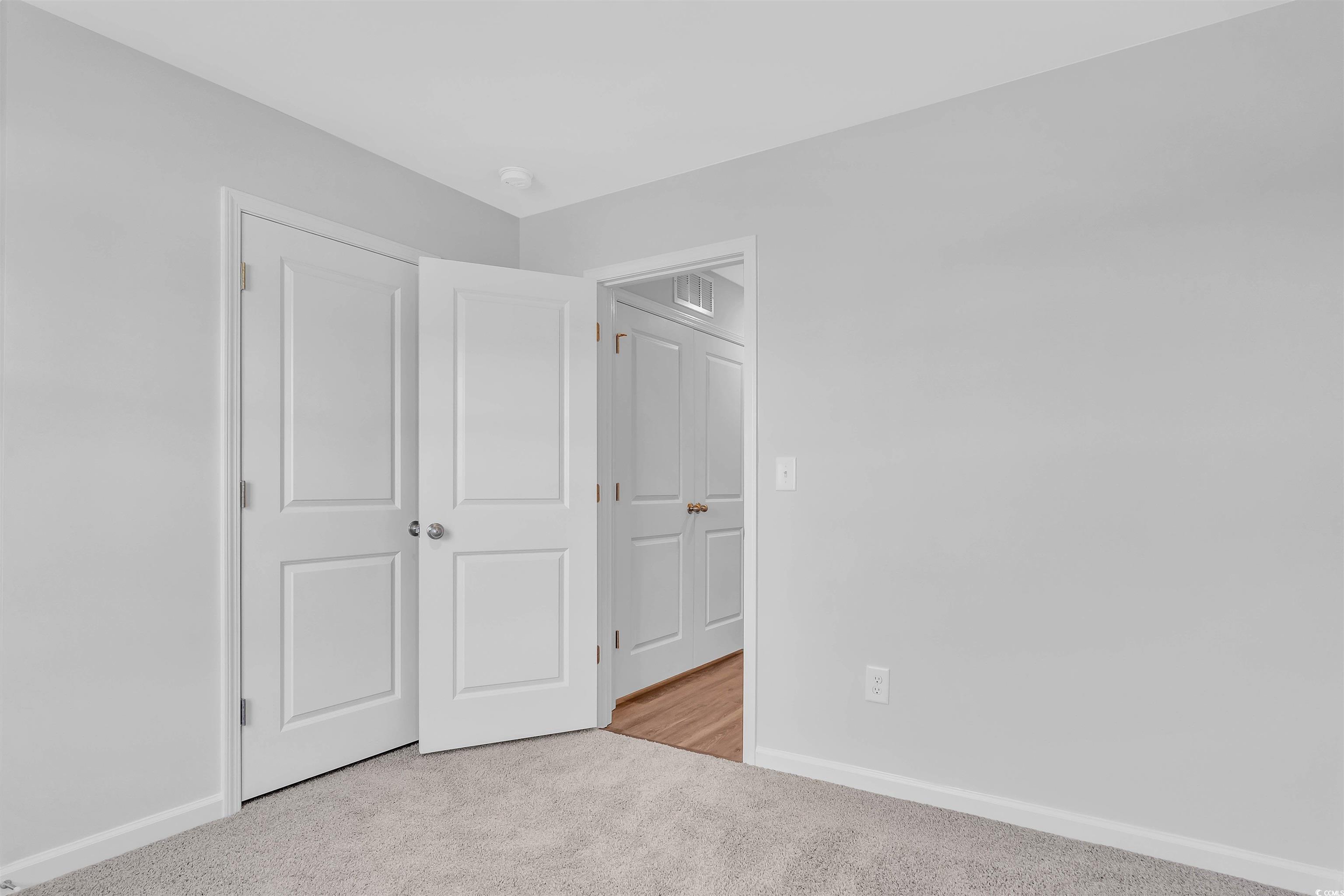 1526 Clubstone Dr. Property Photo 16