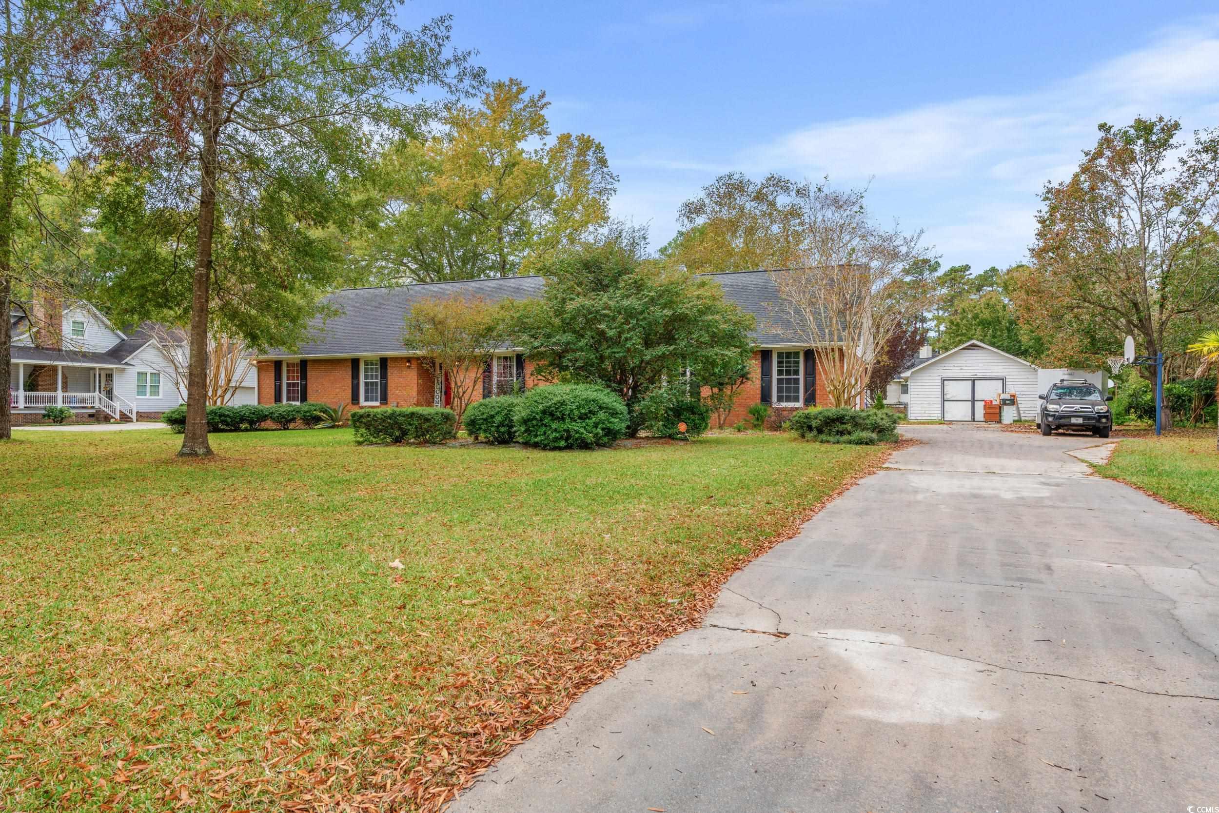 2221 Rosebud Dr. Property Photo 3