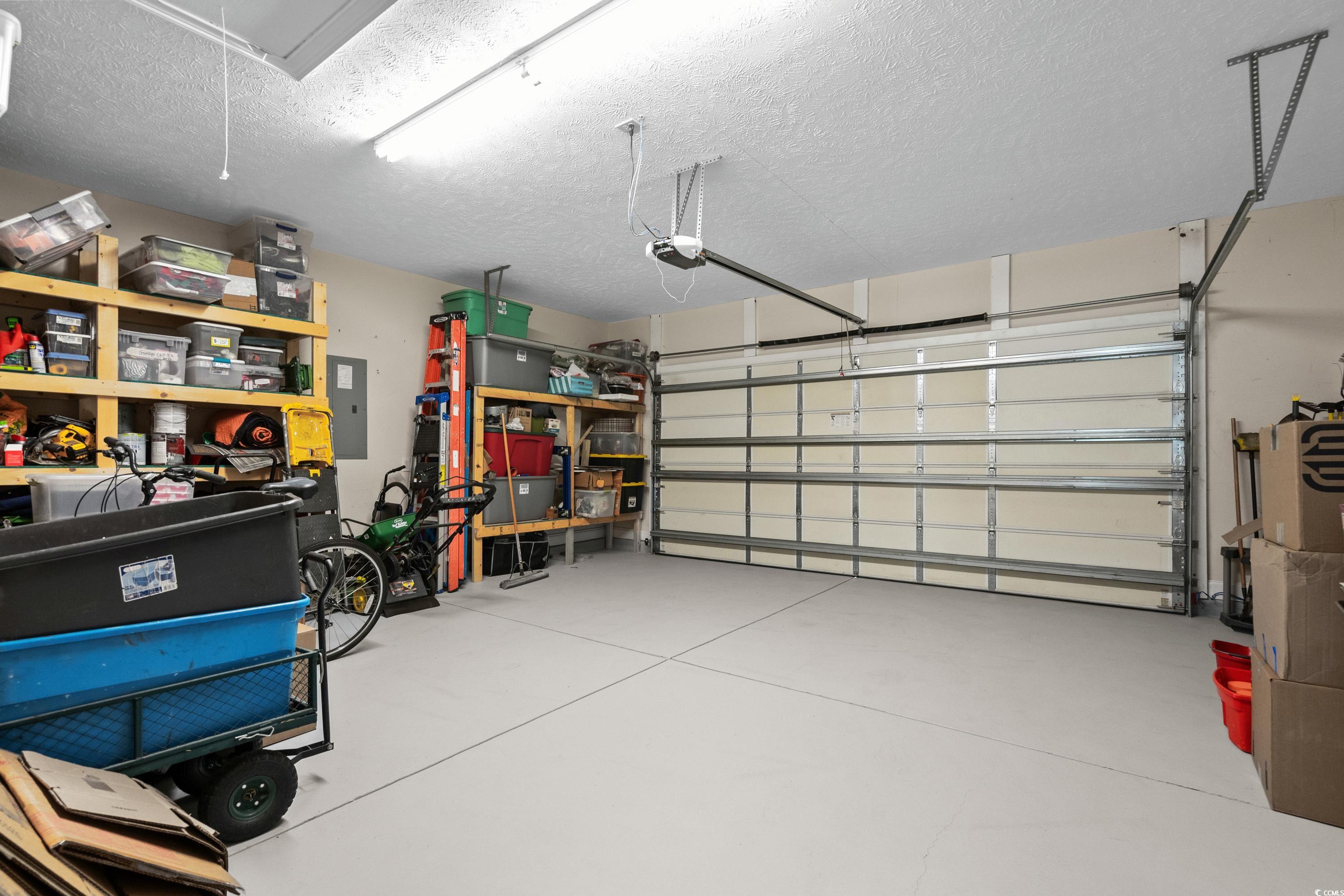 1009 Hopscotch Ln. Property Photo 22