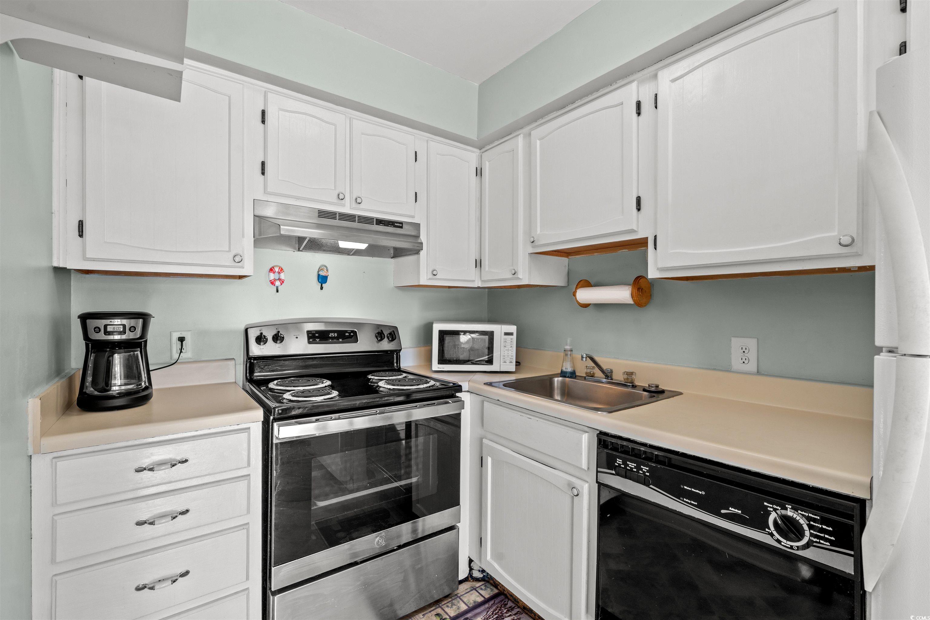 301 N Waccamaw Dr. Property Photo 14