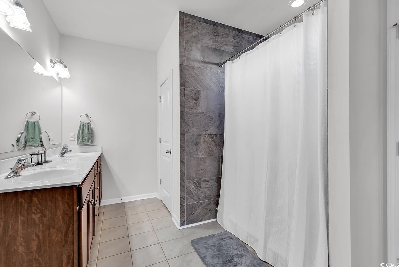 190 Campania St. Property Photo 11