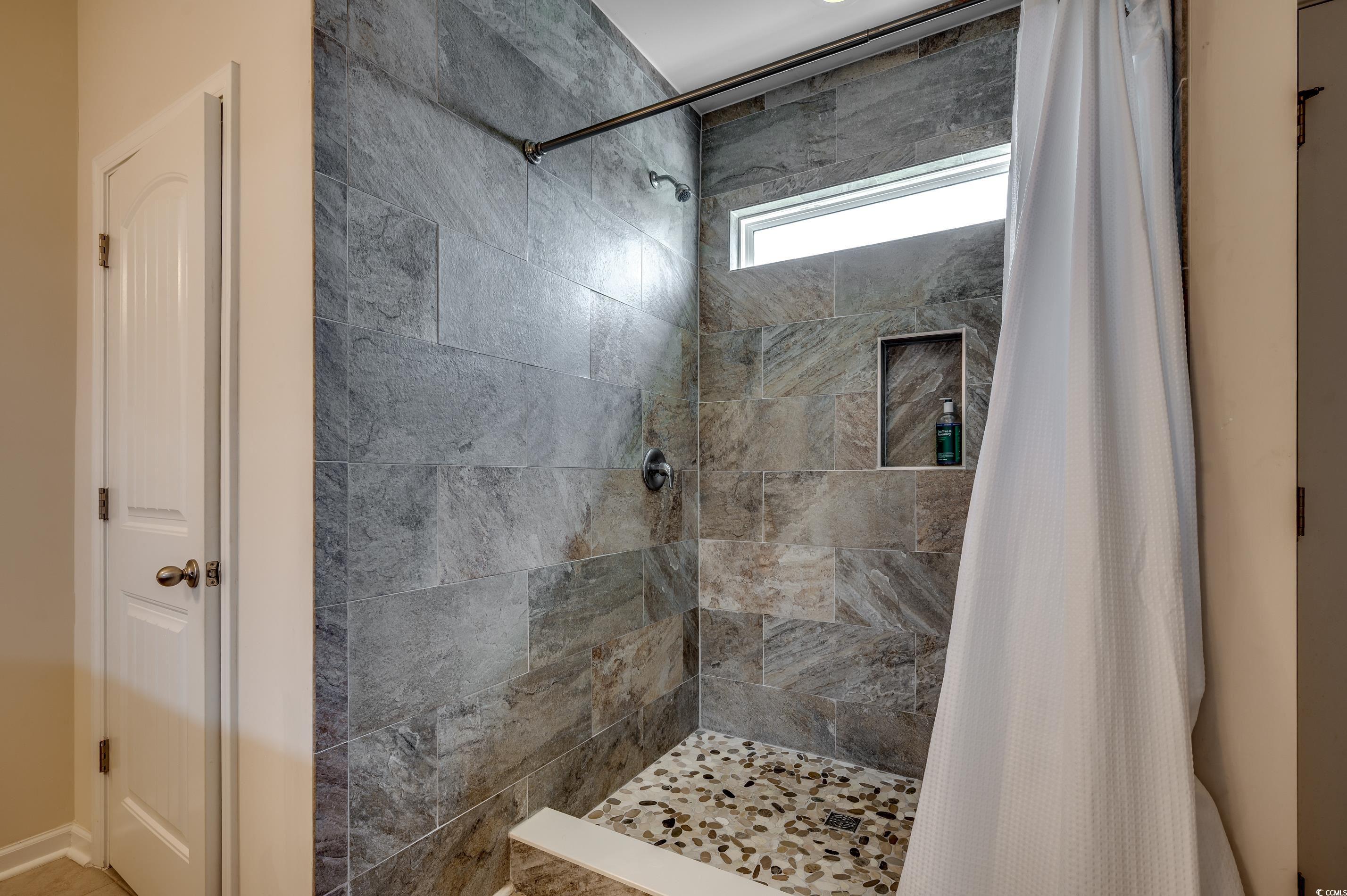 190 Campania St. Property Photo 12
