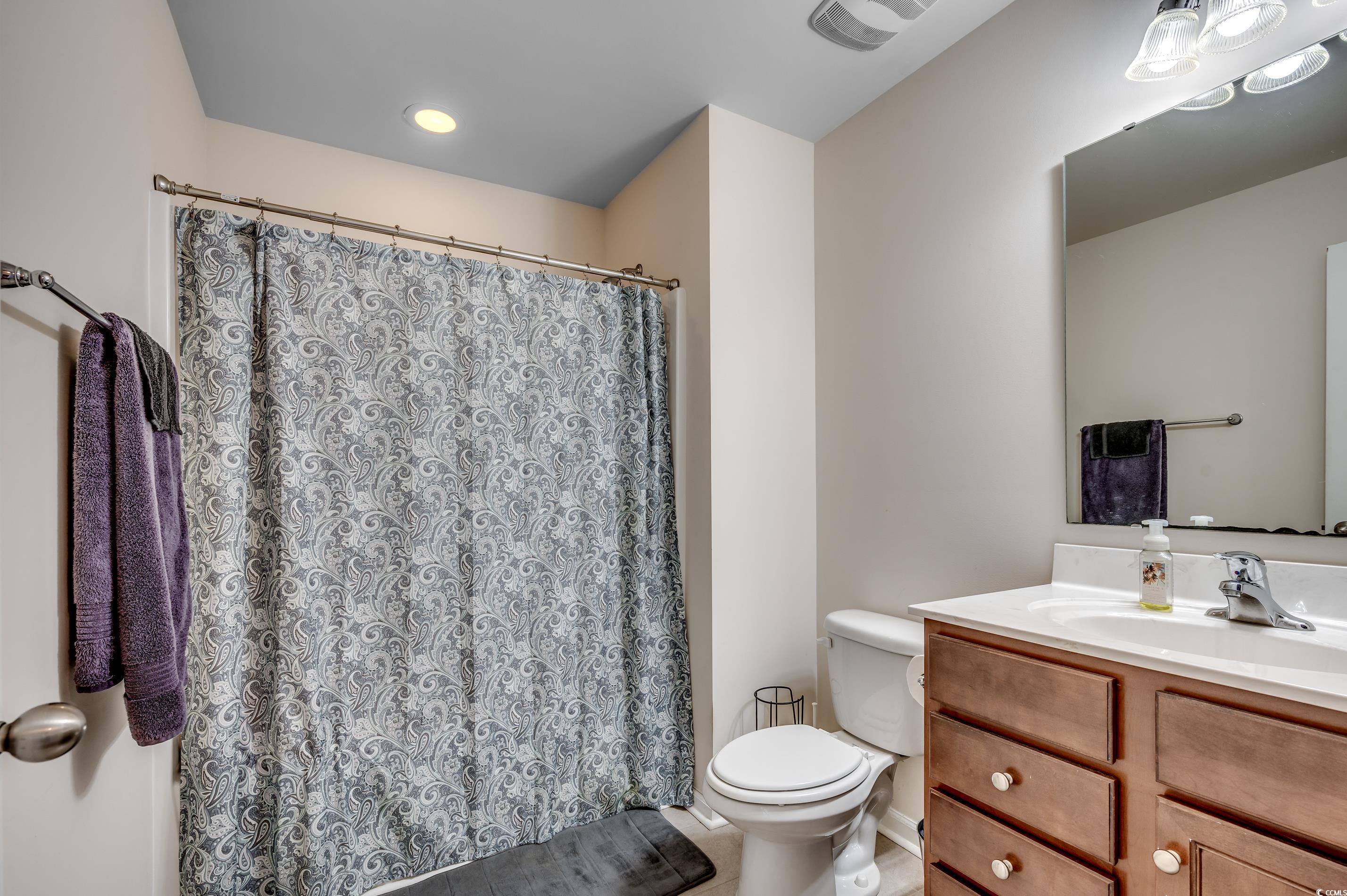 190 Campania St. Property Photo 14