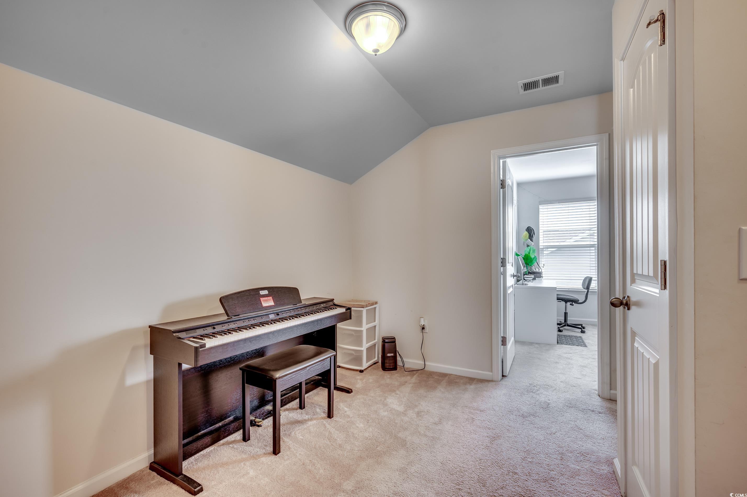 190 Campania St. Property Photo 19