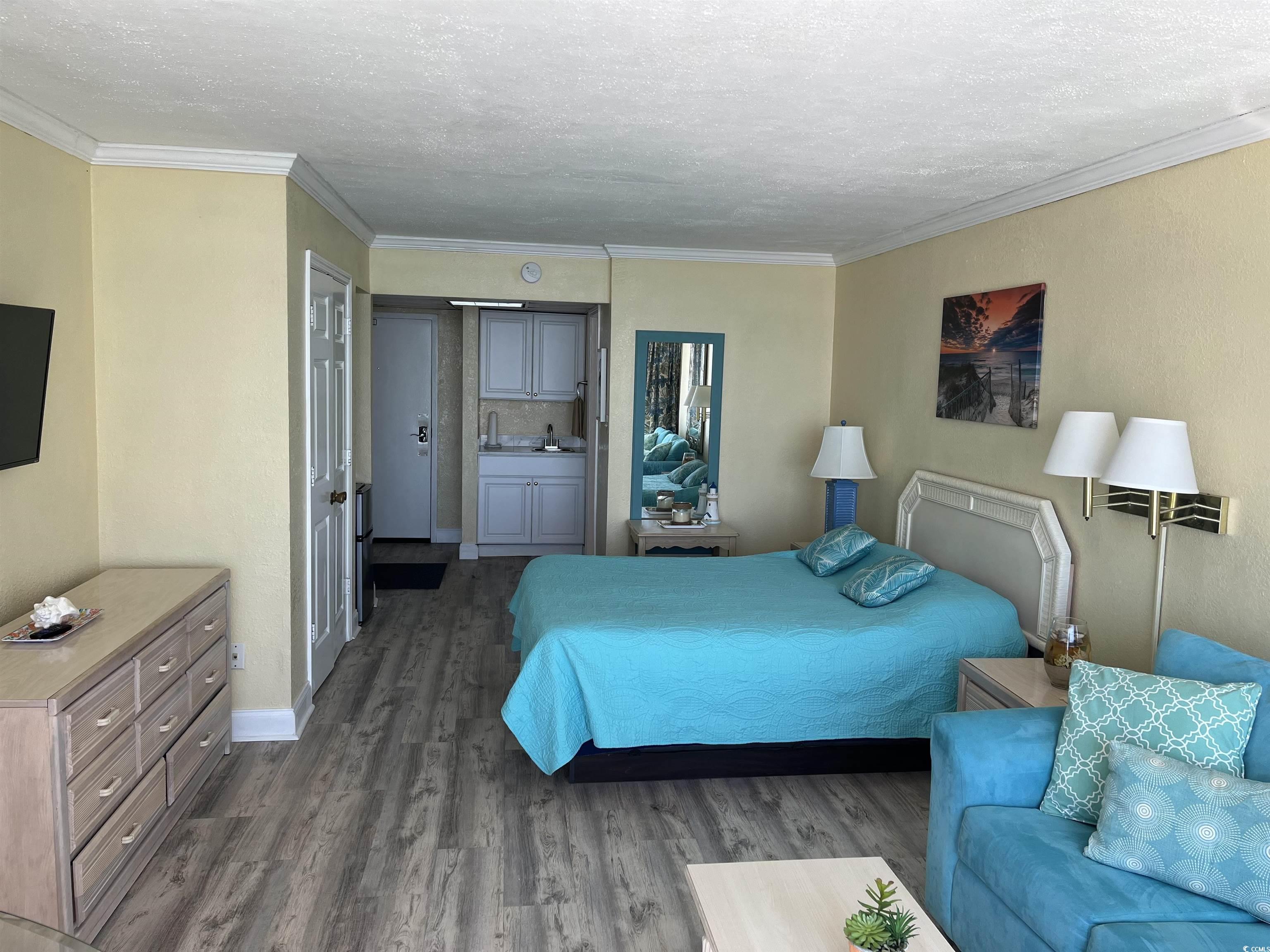 201 74th Ave. N Property Photo 6