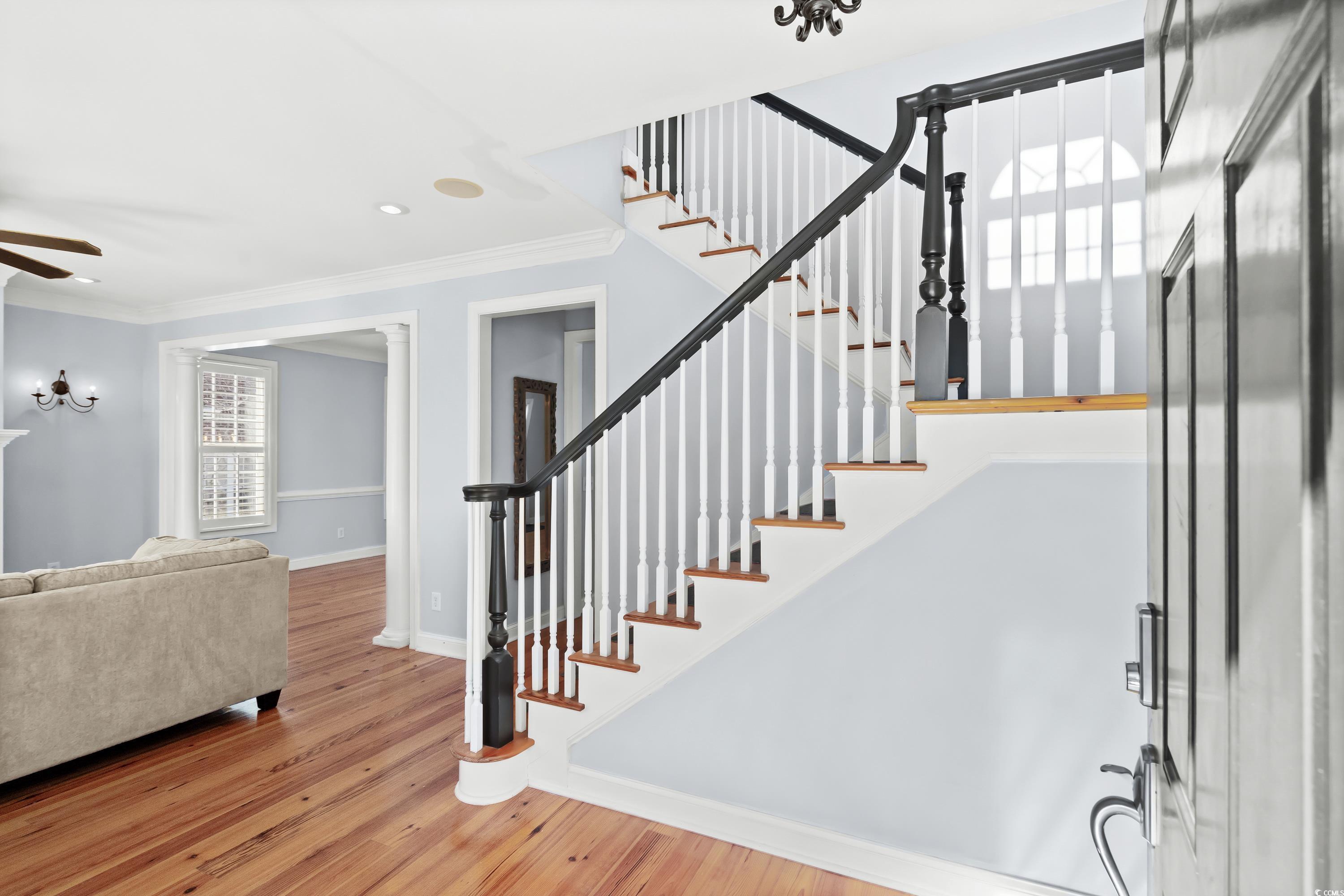 879 Waterton Ave. Property Photo 7