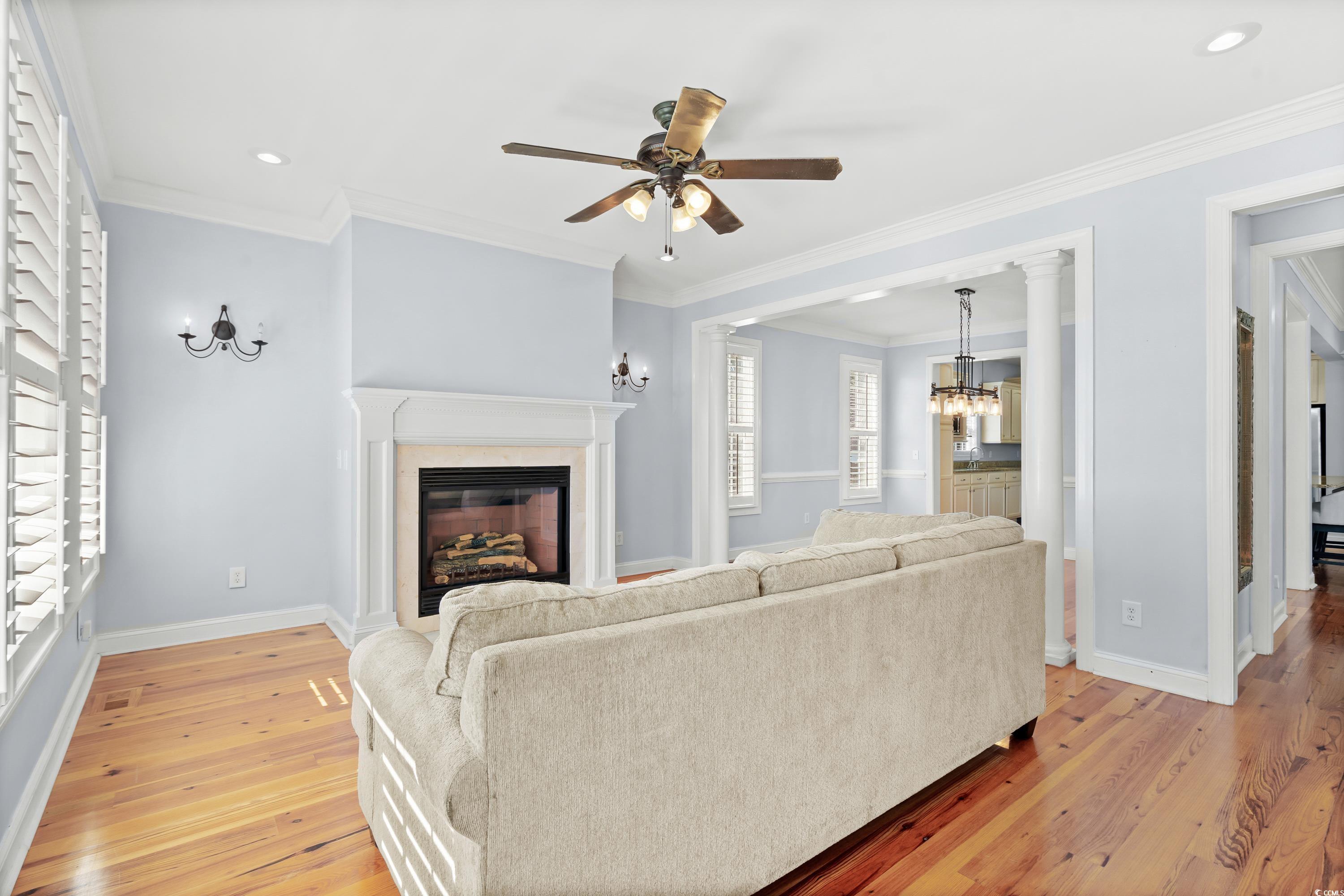 879 Waterton Ave. Property Photo 9