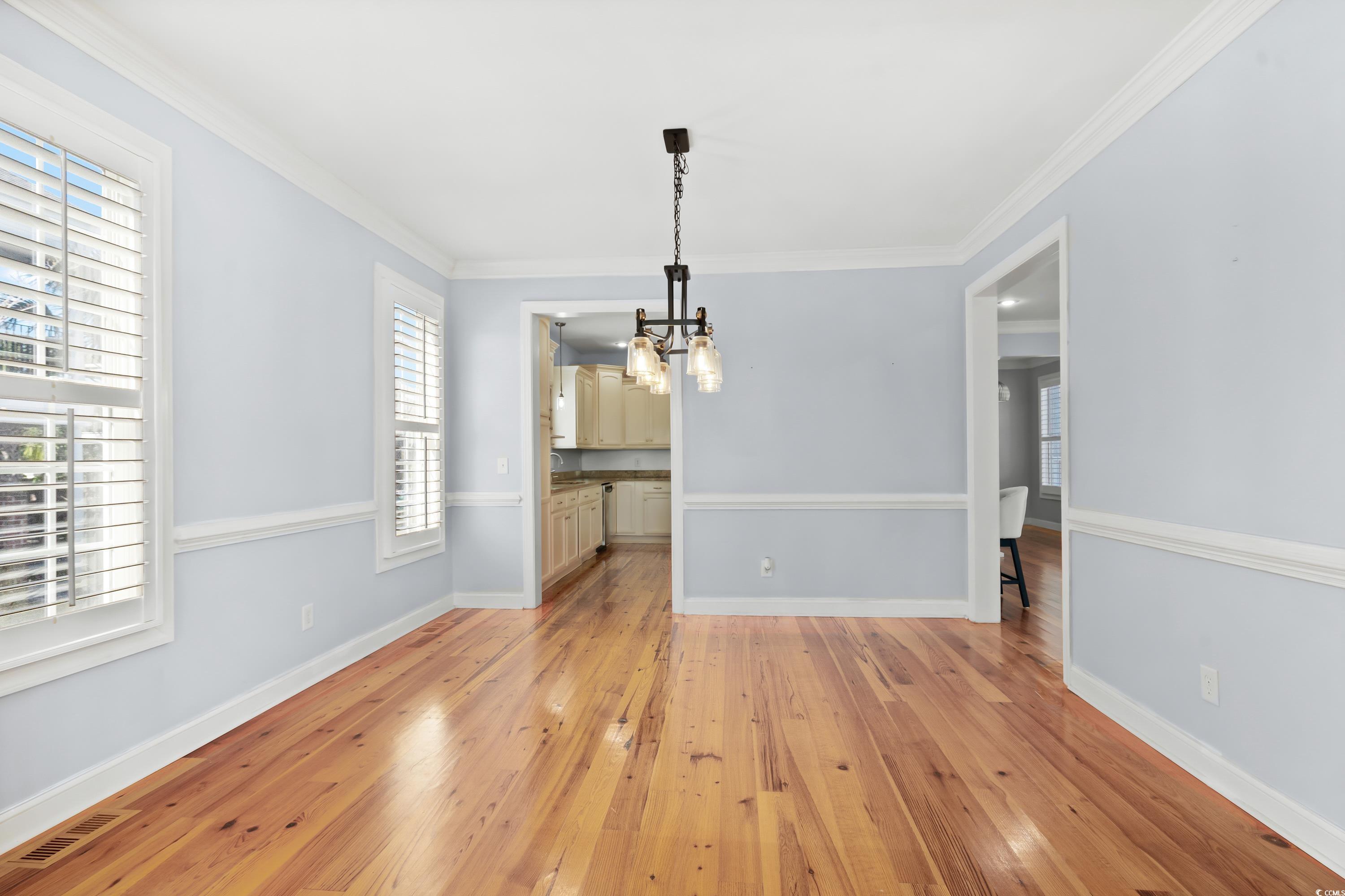 879 Waterton Ave. Property Photo 10