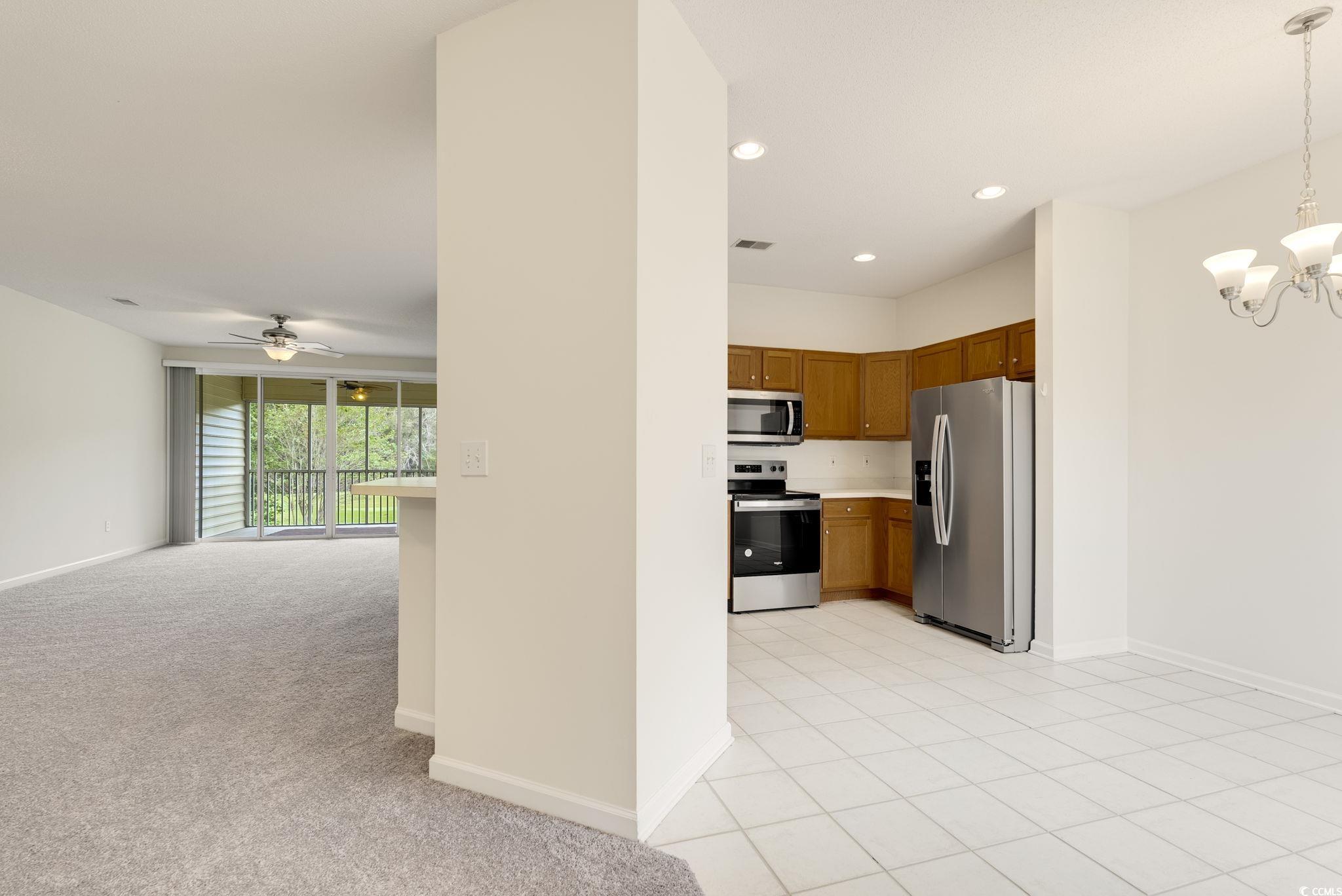 4435-f Montrose Ln. Property Photo 10