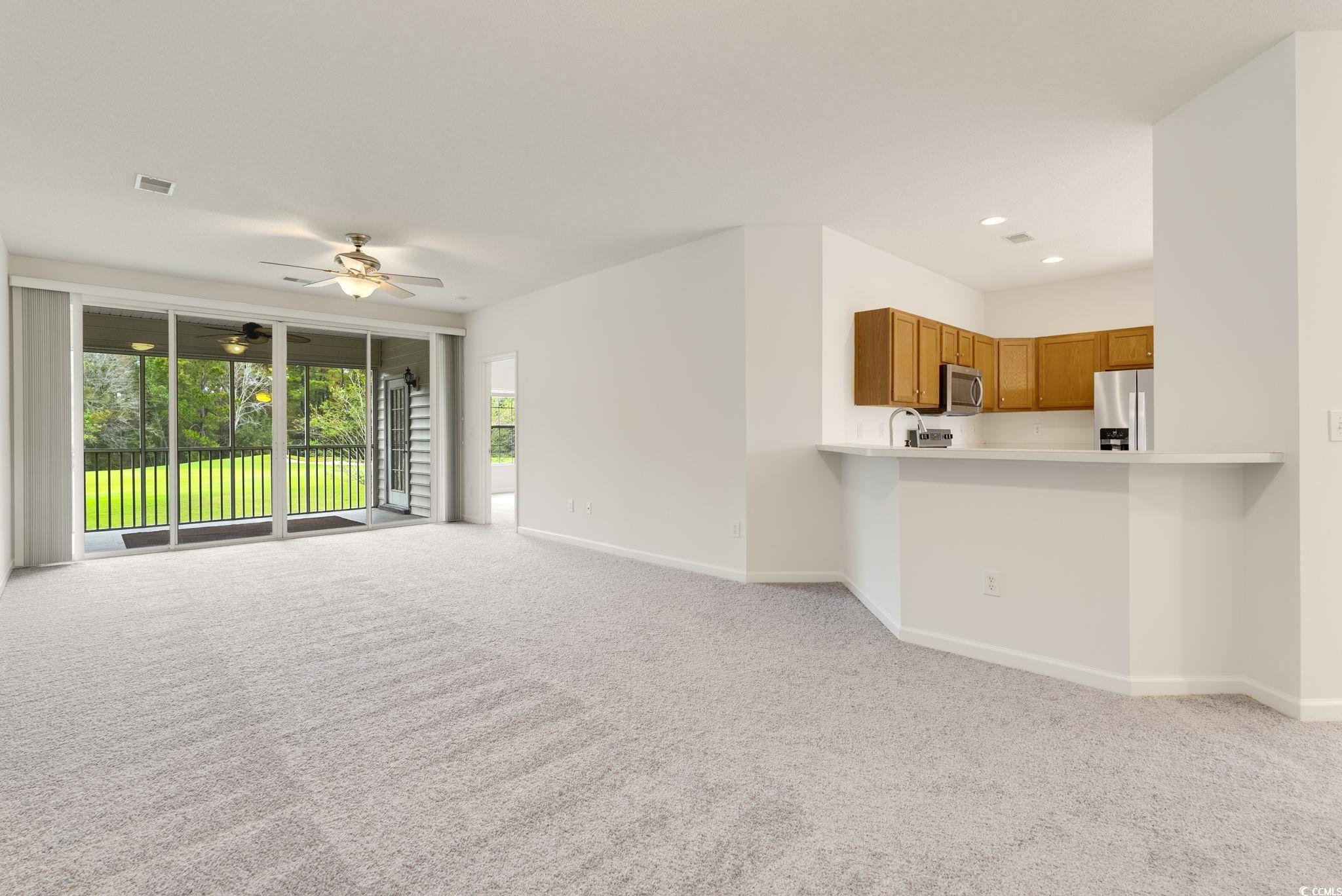 4435-f Montrose Ln. Property Photo 17
