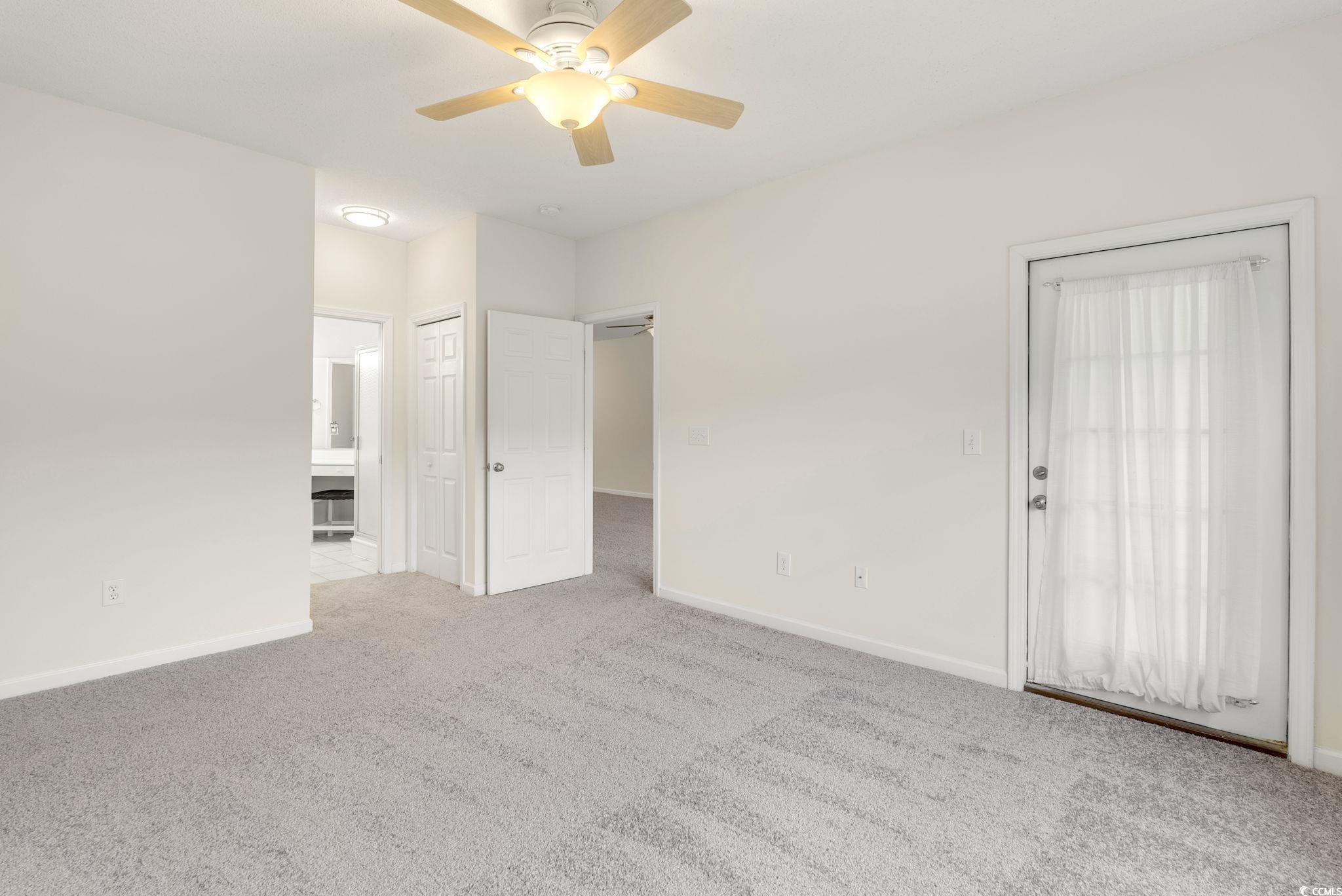 4435-f Montrose Ln. Property Photo 24