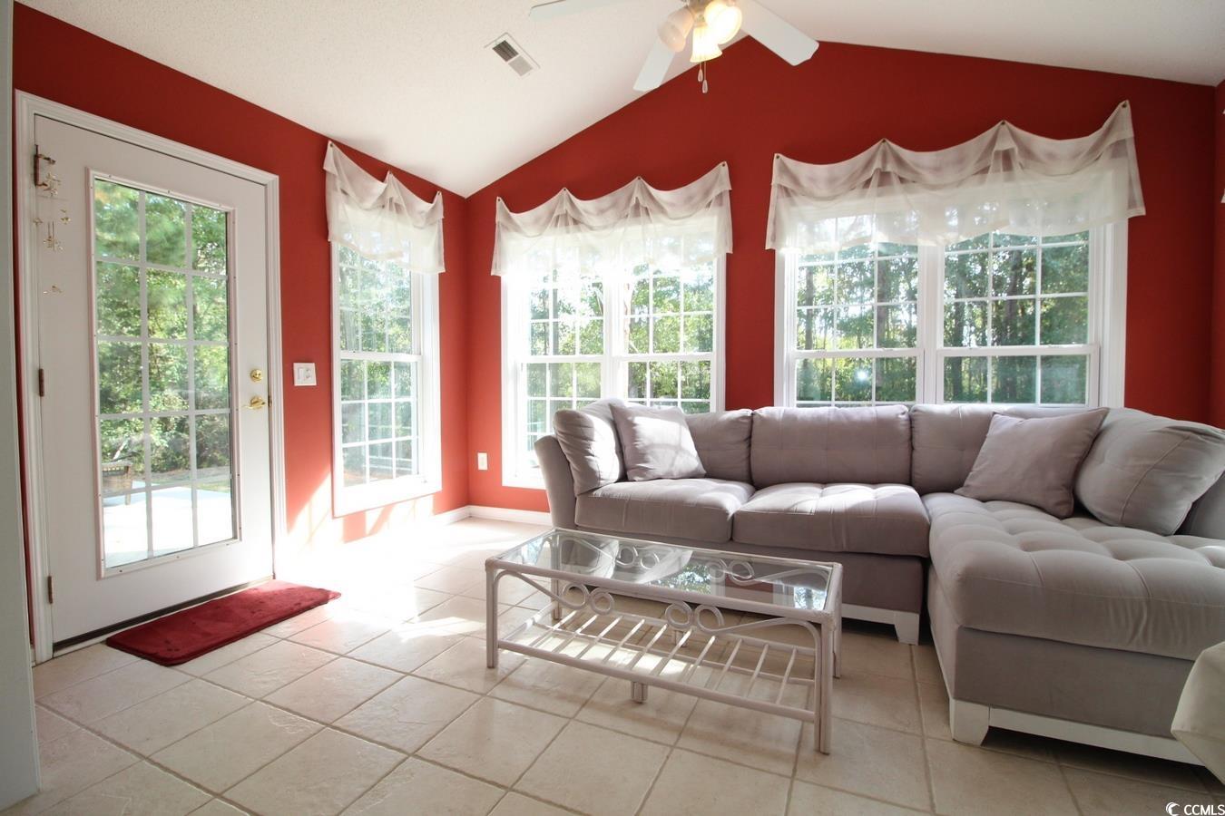 172 Collins Glen Dr. Property Photo 15