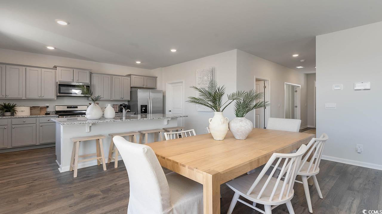 7286 Meadow Walk Loop Property Photo 4