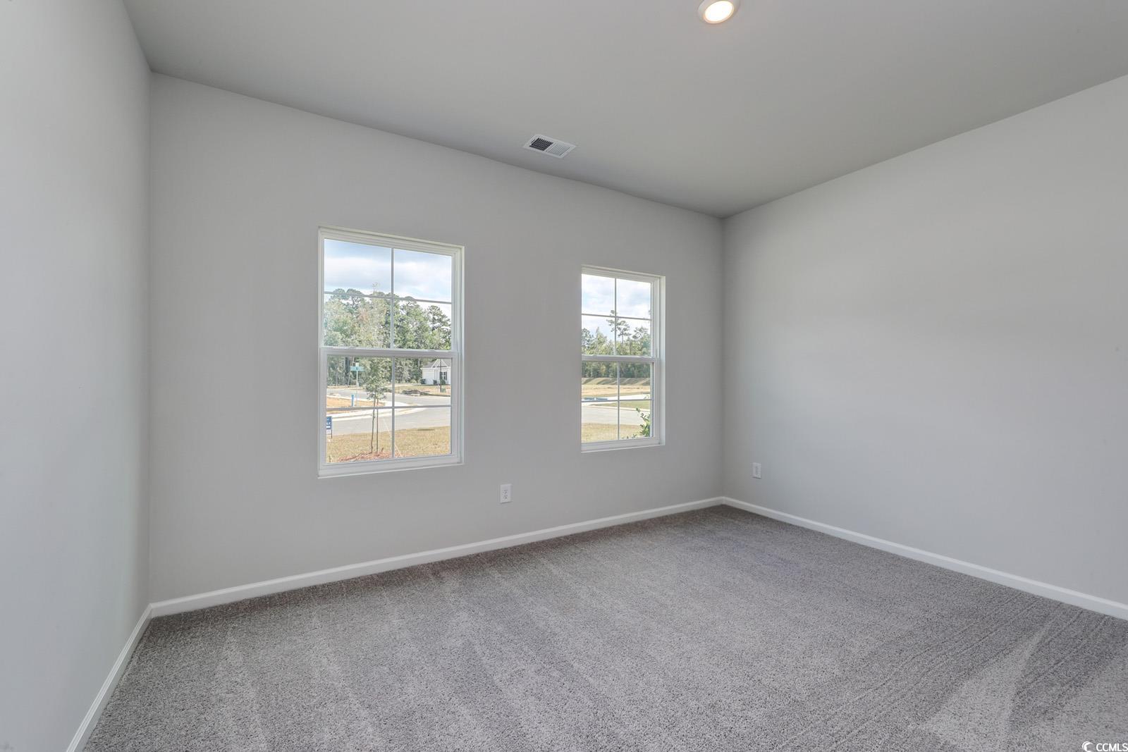 316 Garden Grove St Property Photo 3